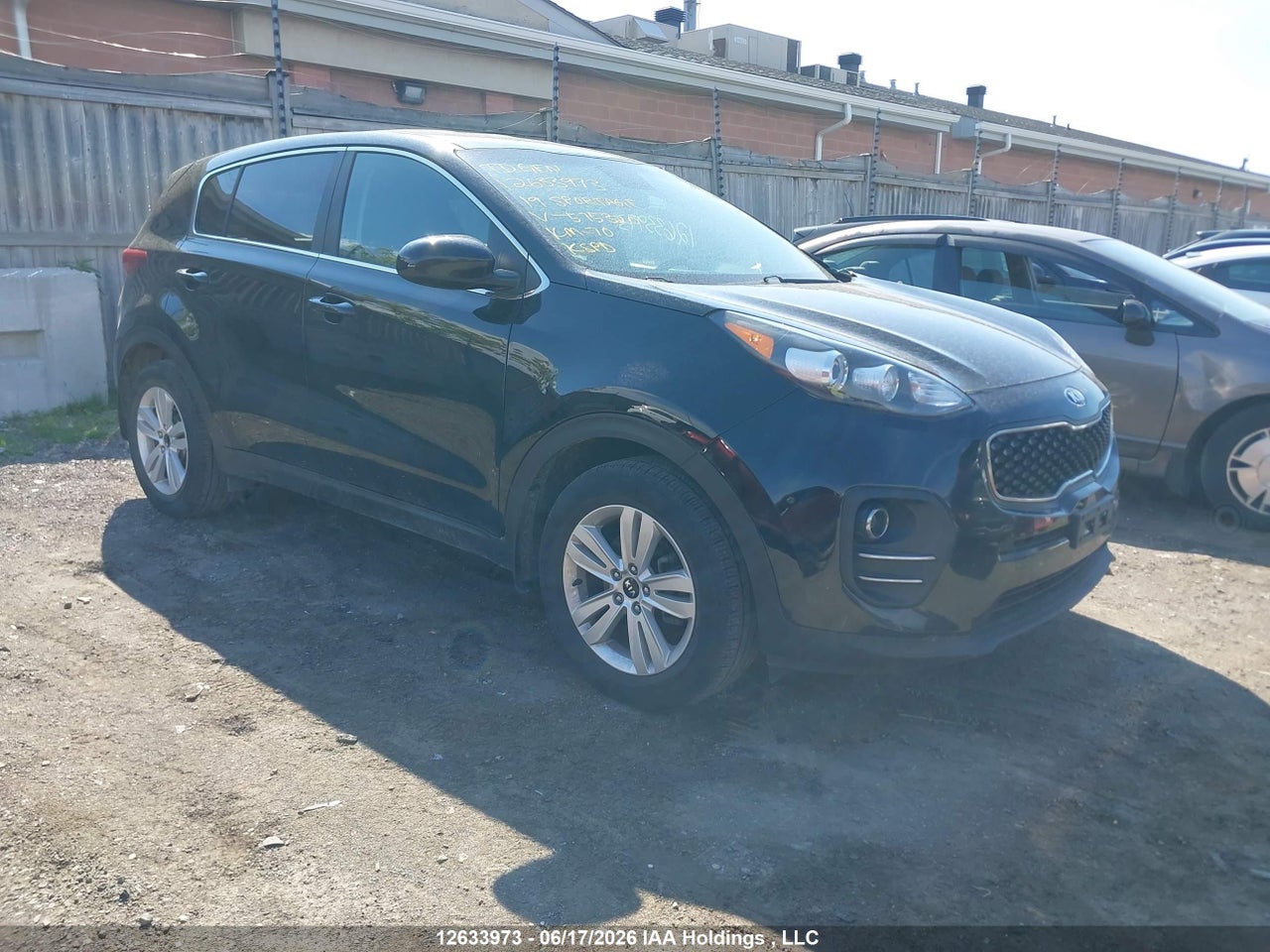 KNDPM3AC9K7575320 · 2019 KIA Sportage LX
