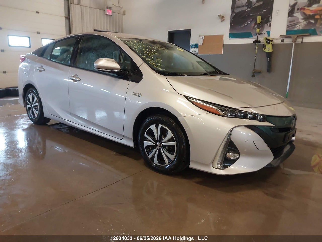JTDKARFP4J3076805 · 2018 TOYOTA PRIUS PRIME