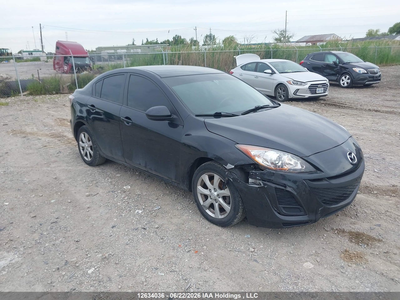 JM1BL1UF8B1488762 · 2011 MAZDA MAZDA3 GX