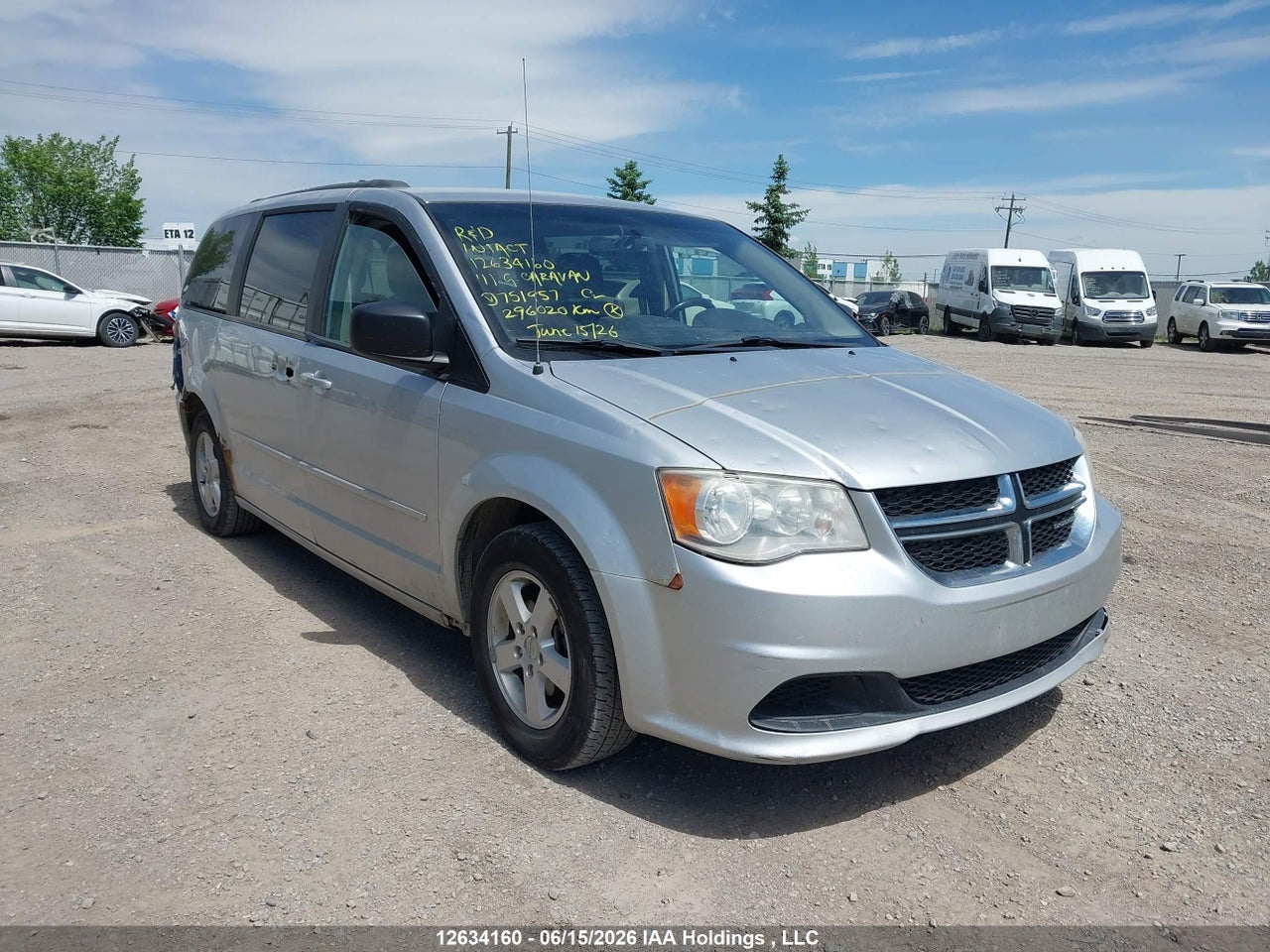2D4RN4DG0BR751957 · 2011 DODGE GRAND CARAVAN EXPRESS