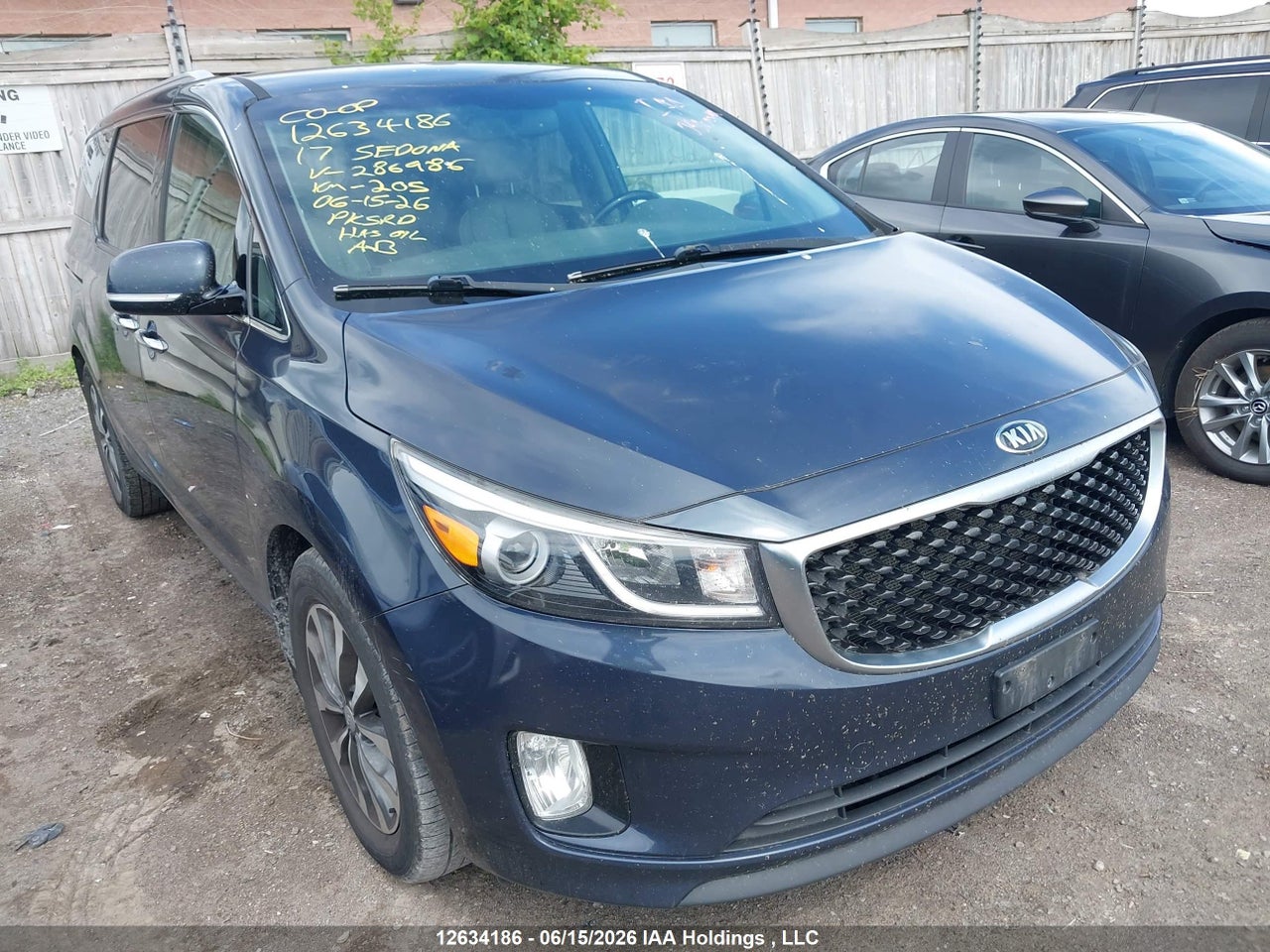KNDMC5C14H6286986 · 2017 KIA SEDONA SX+