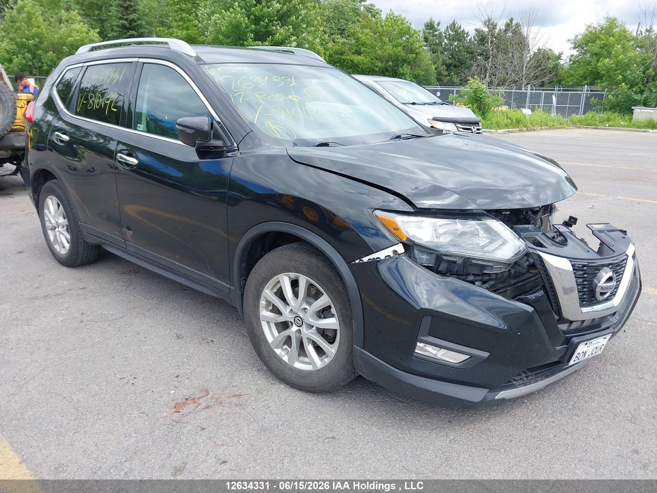 5N1AT2MT1HC810142 · 2017 NISSAN ROGUE S/SL