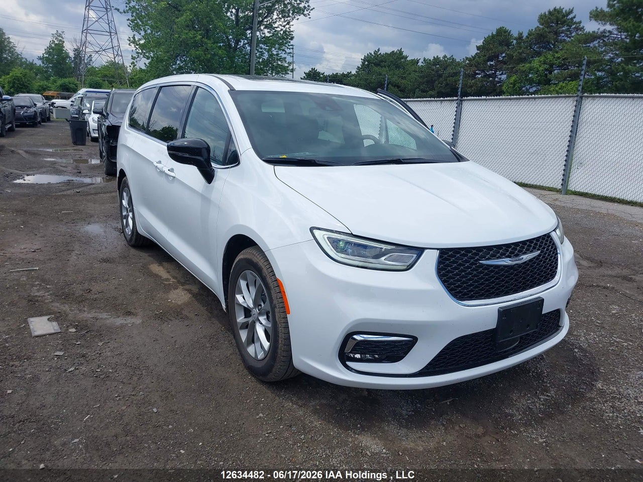 2C4RC1GG8TR284429 · 2026 CHRYSLER PACIFICA LIMITED