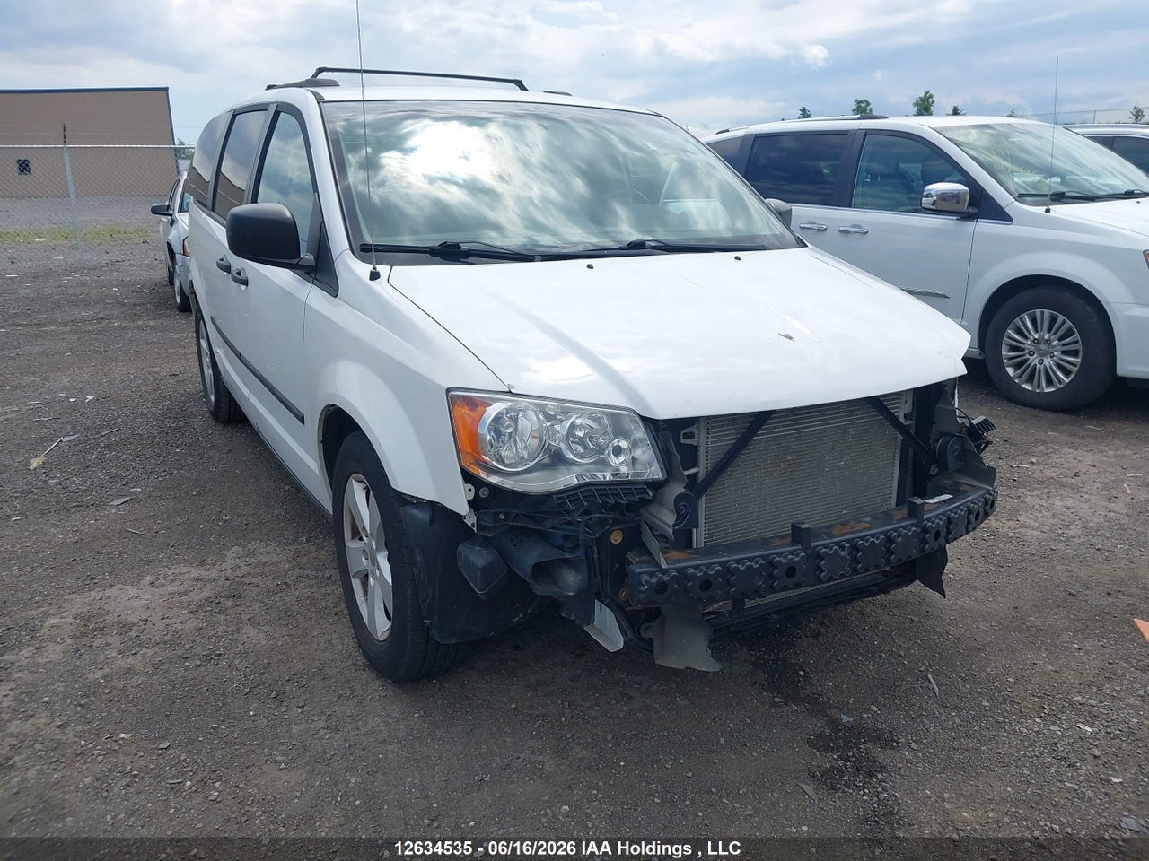 2C4RDGBG9FR712861 · 2015 DODGE GRAND CARAVAN SE