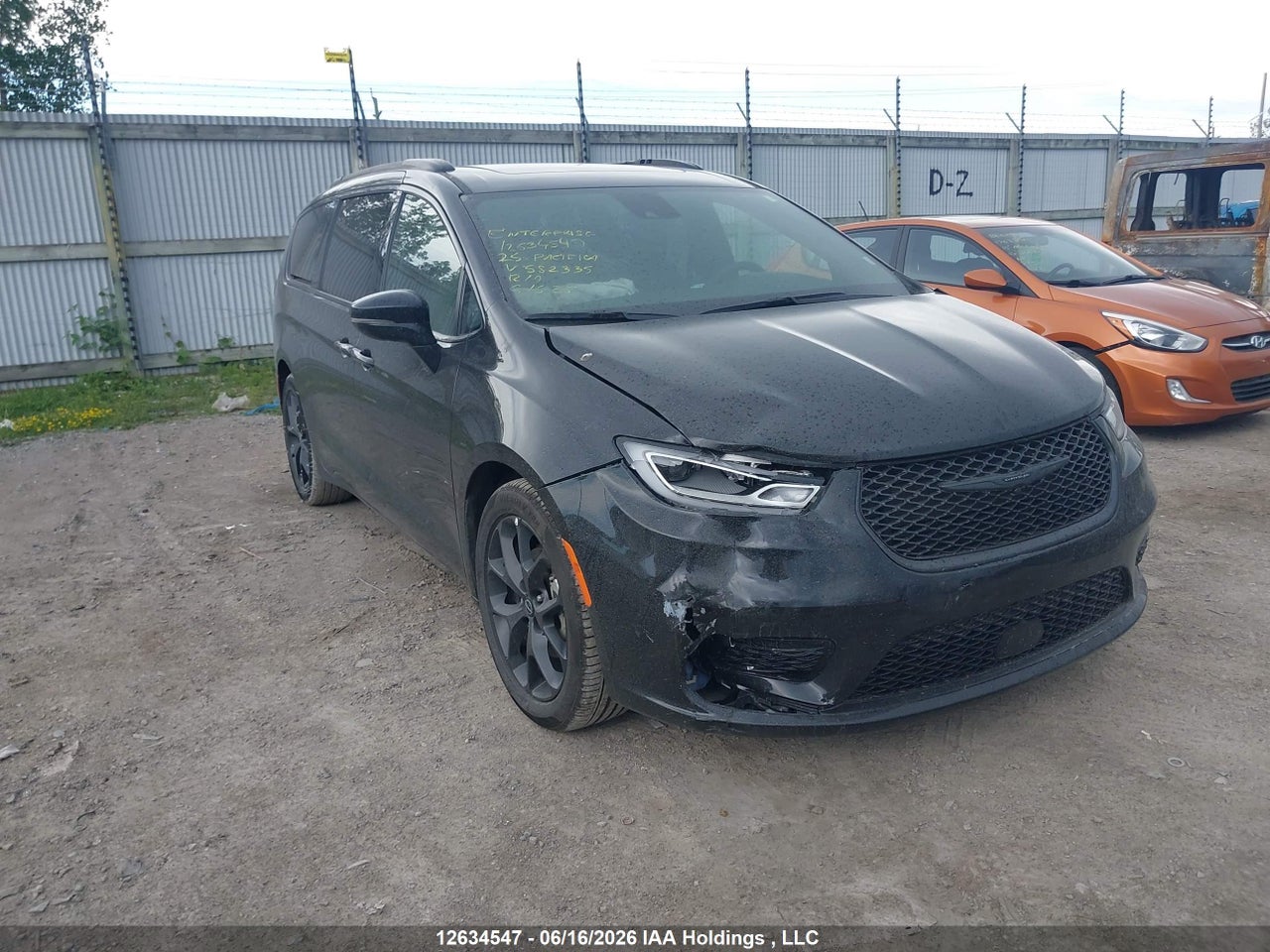 2C4RC1GG1SR582335 · 2025 CHRYSLER PACIFICA LIMITED