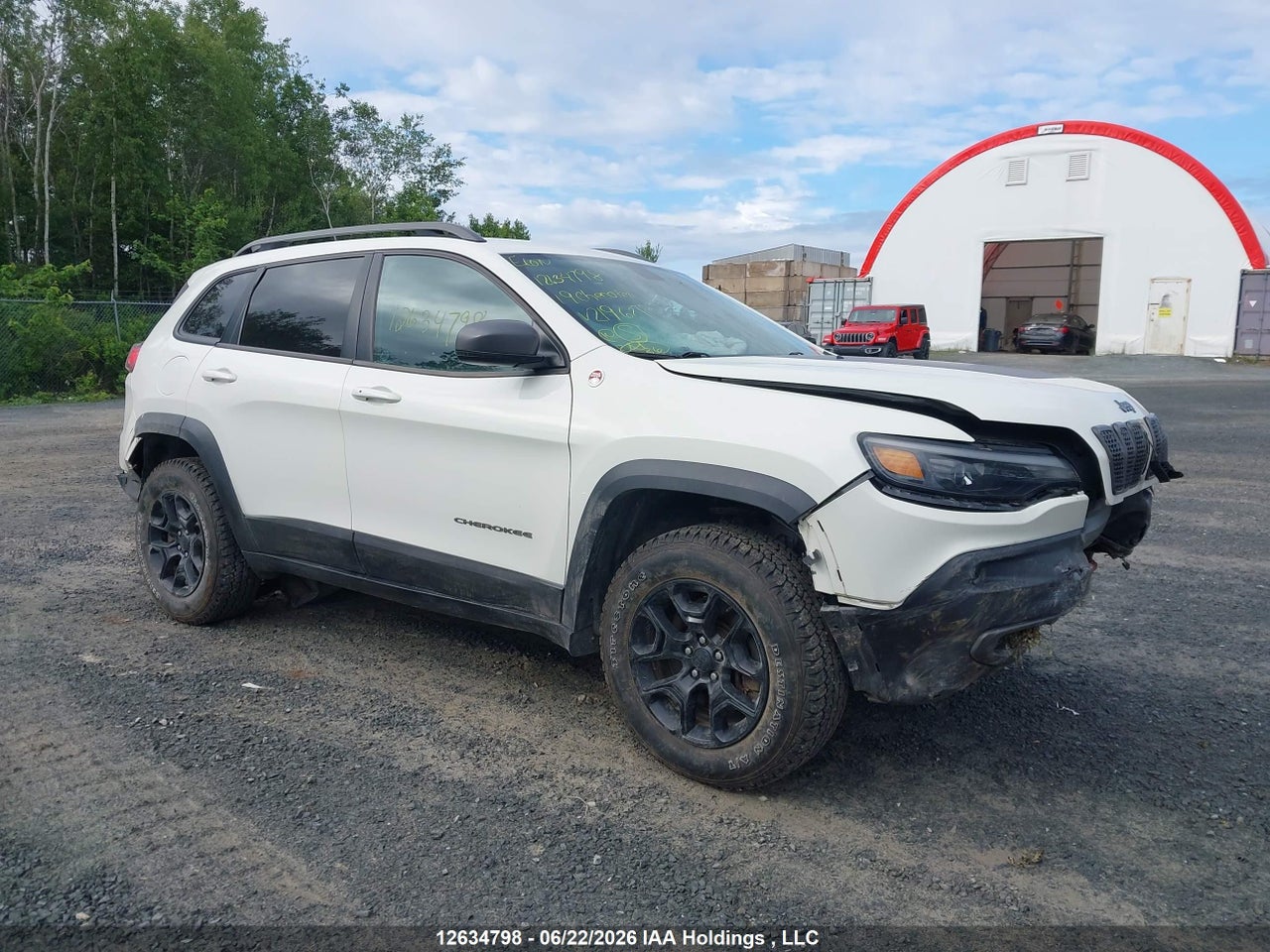 1C4PJMBN8KD219621 · 2019 JEEP CHEROKEE TRAILHAWK
