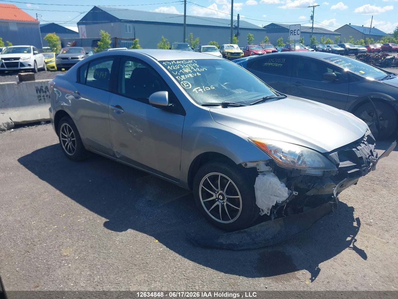 JM1BL1UFXD1757203 · 2013 MAZDA MAZDA3 GX