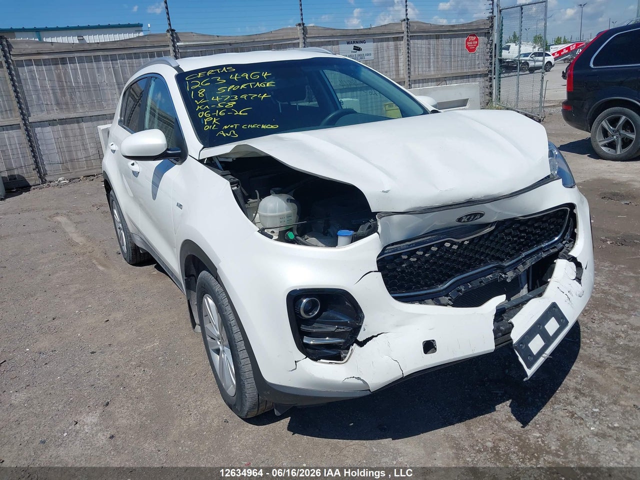 KNDPMCAC8J7473974 · 2018 KIA Sportage LX
