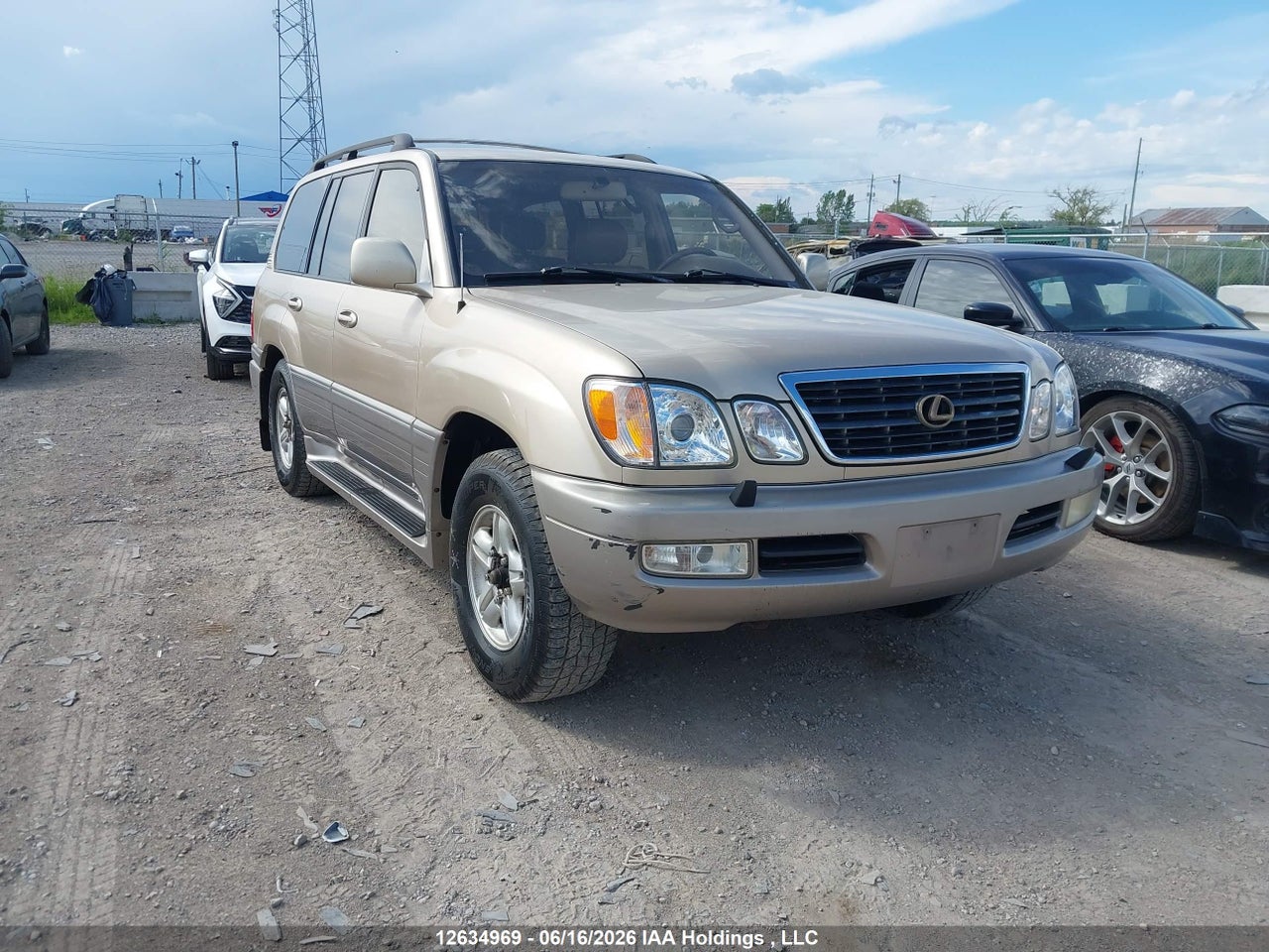 JT6HT00W1W0002239 · 1998 LEXUS LX 470