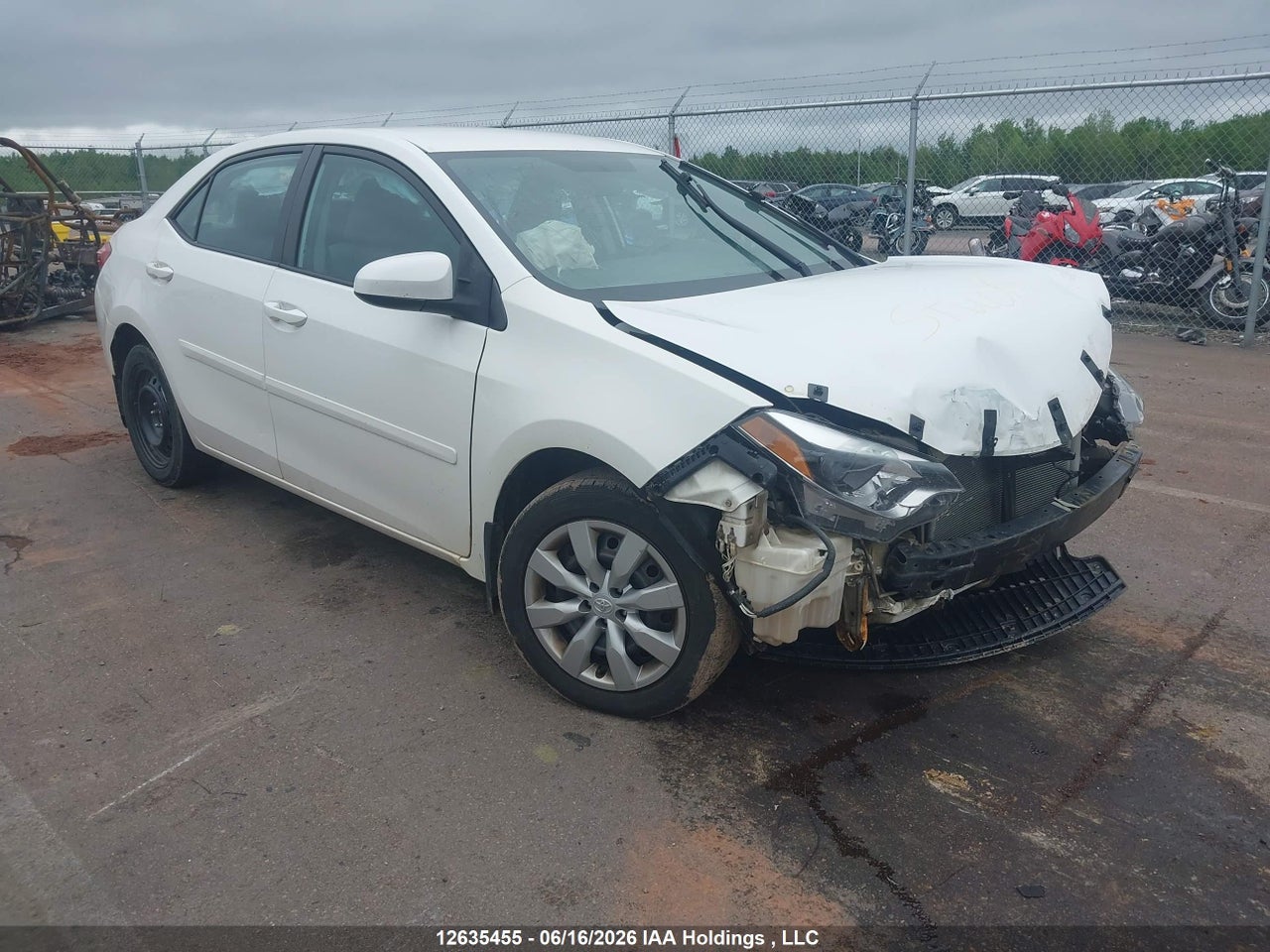 2T1BURHE6FC442605 · 2015 TOYOTA COROLLA LE