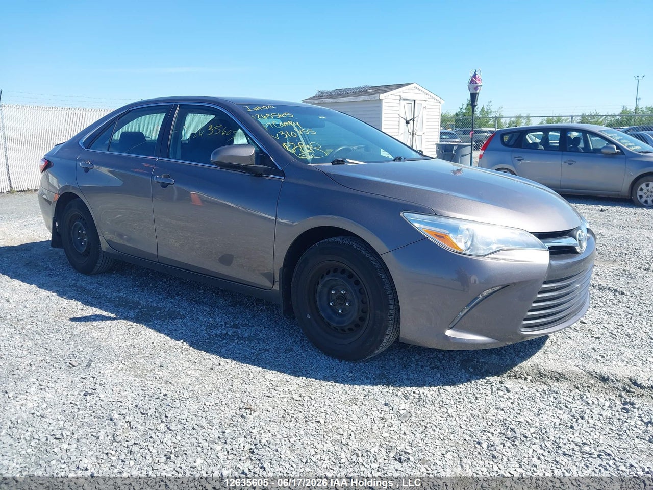 4T1BF1FK8HU310855 · 2017 TOYOTA CAMRY LE