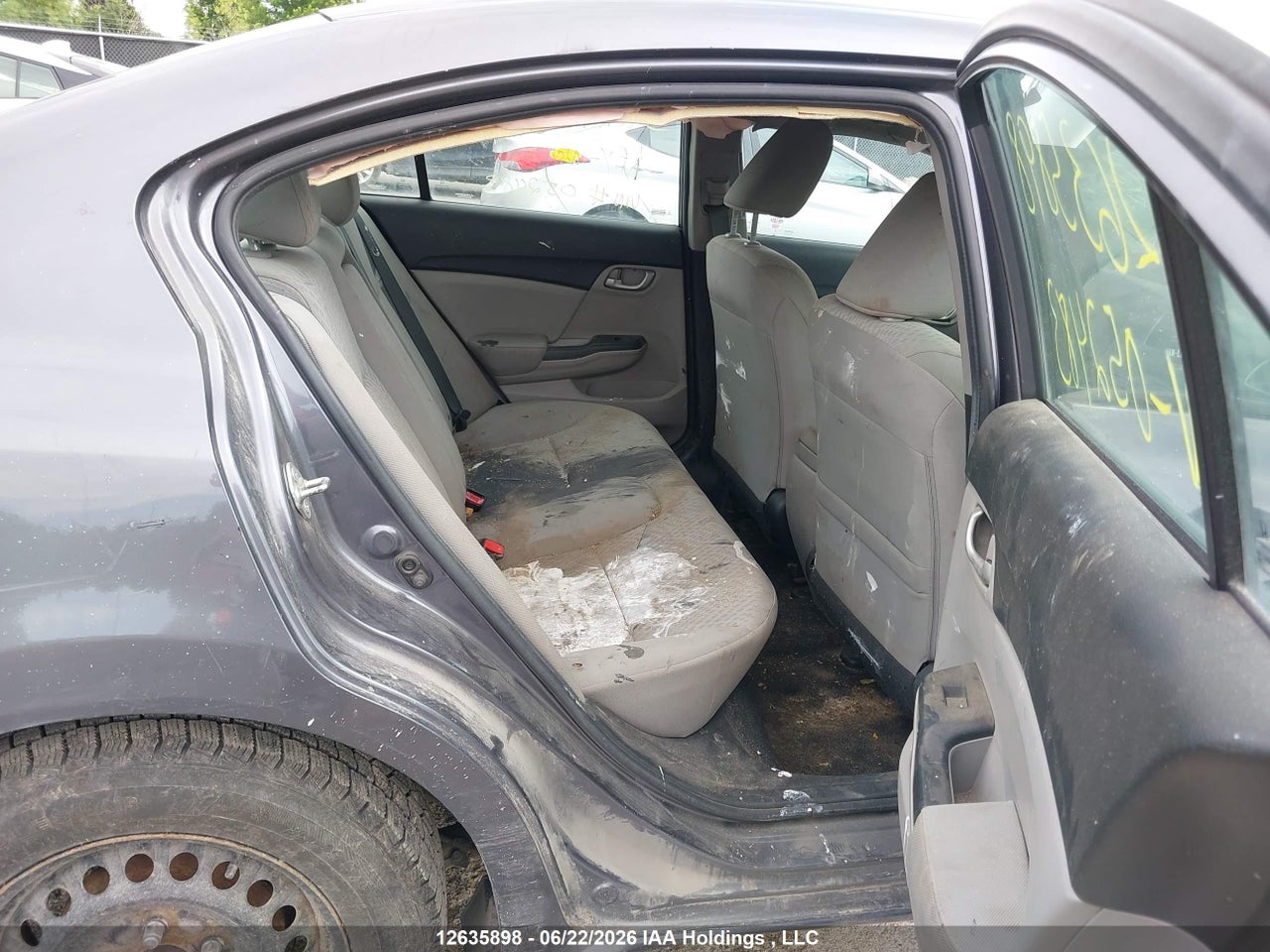 2HGFB2F47FH052483 · 2015 HONDA CIVIC · 8/22