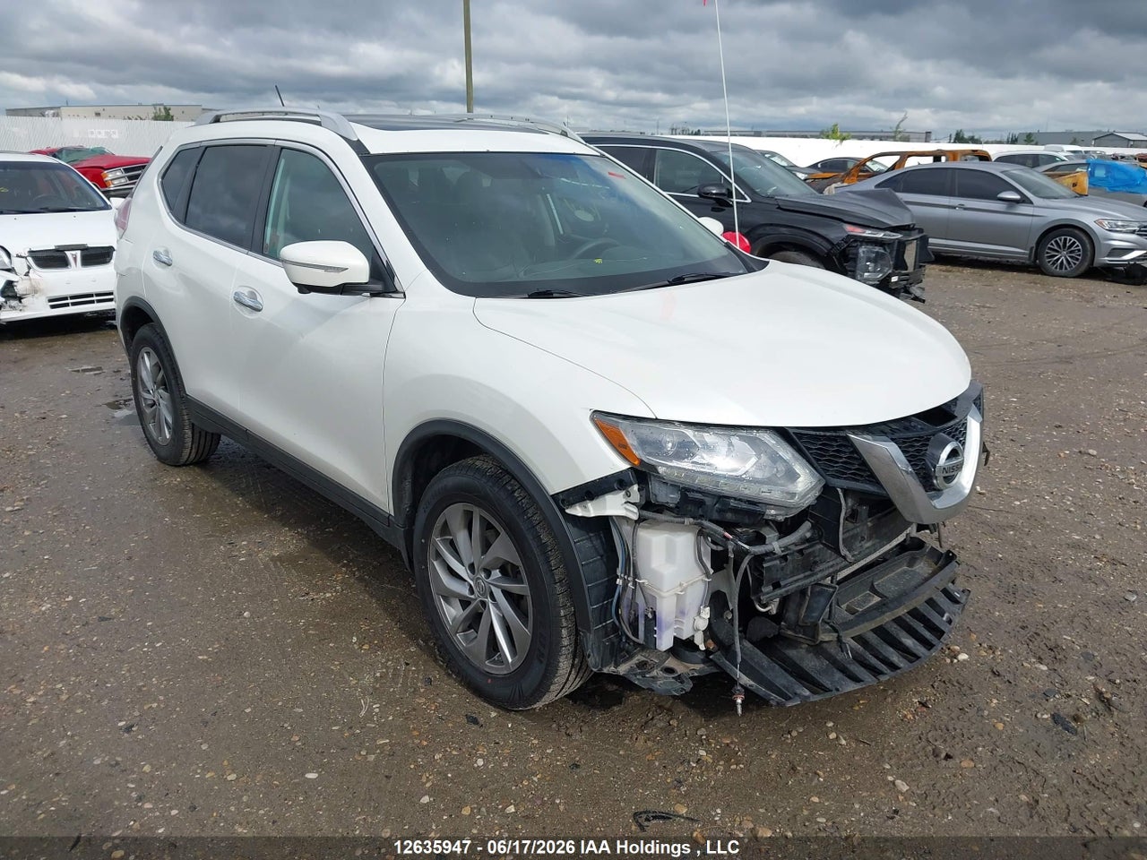 5N1AT2MVXFC828427 · 2015 NISSAN ROGUE S/SL/SV