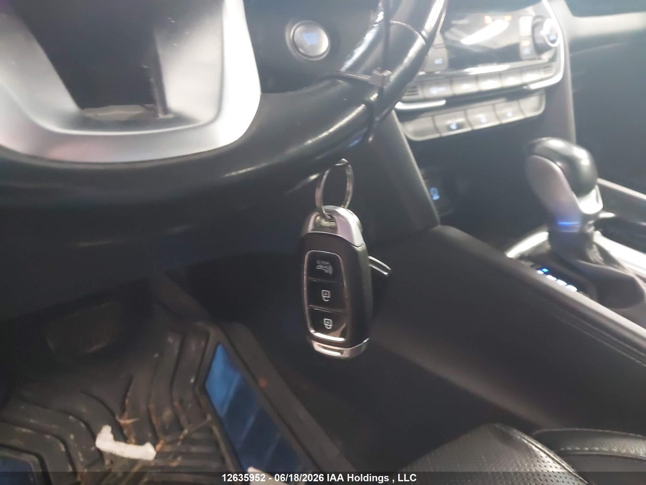 5NMS3CAA3LH140007 · 2020 HYUNDAI SANTA FE PREFERRED TURBO AWD WITH SUN AND LEATHER PACKAGE · 11/19