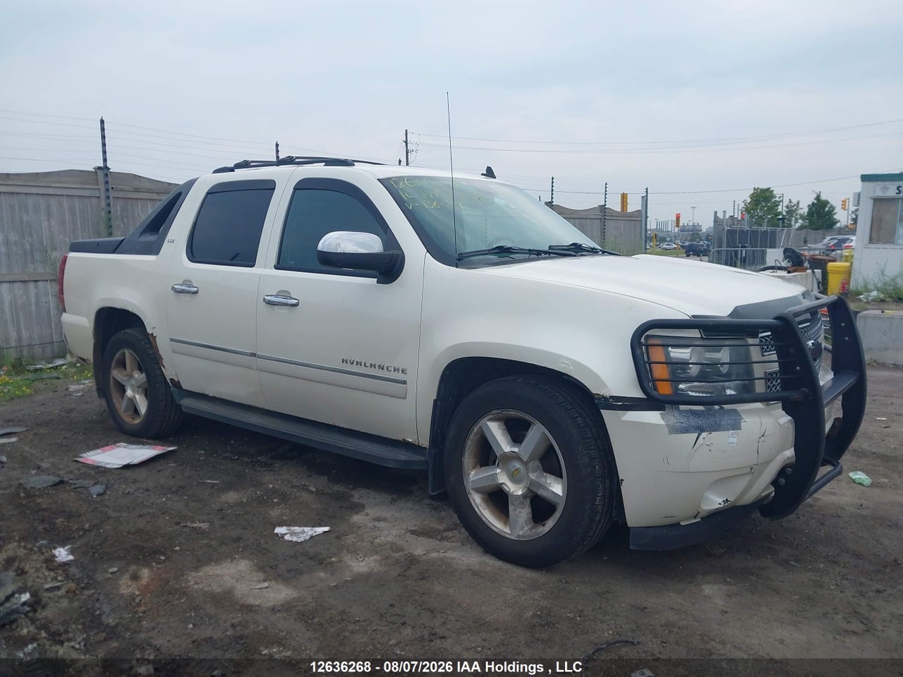 3GNVKGE05AG136064 · 2010 CHEVROLET AVALANCHE 1500 LTZ