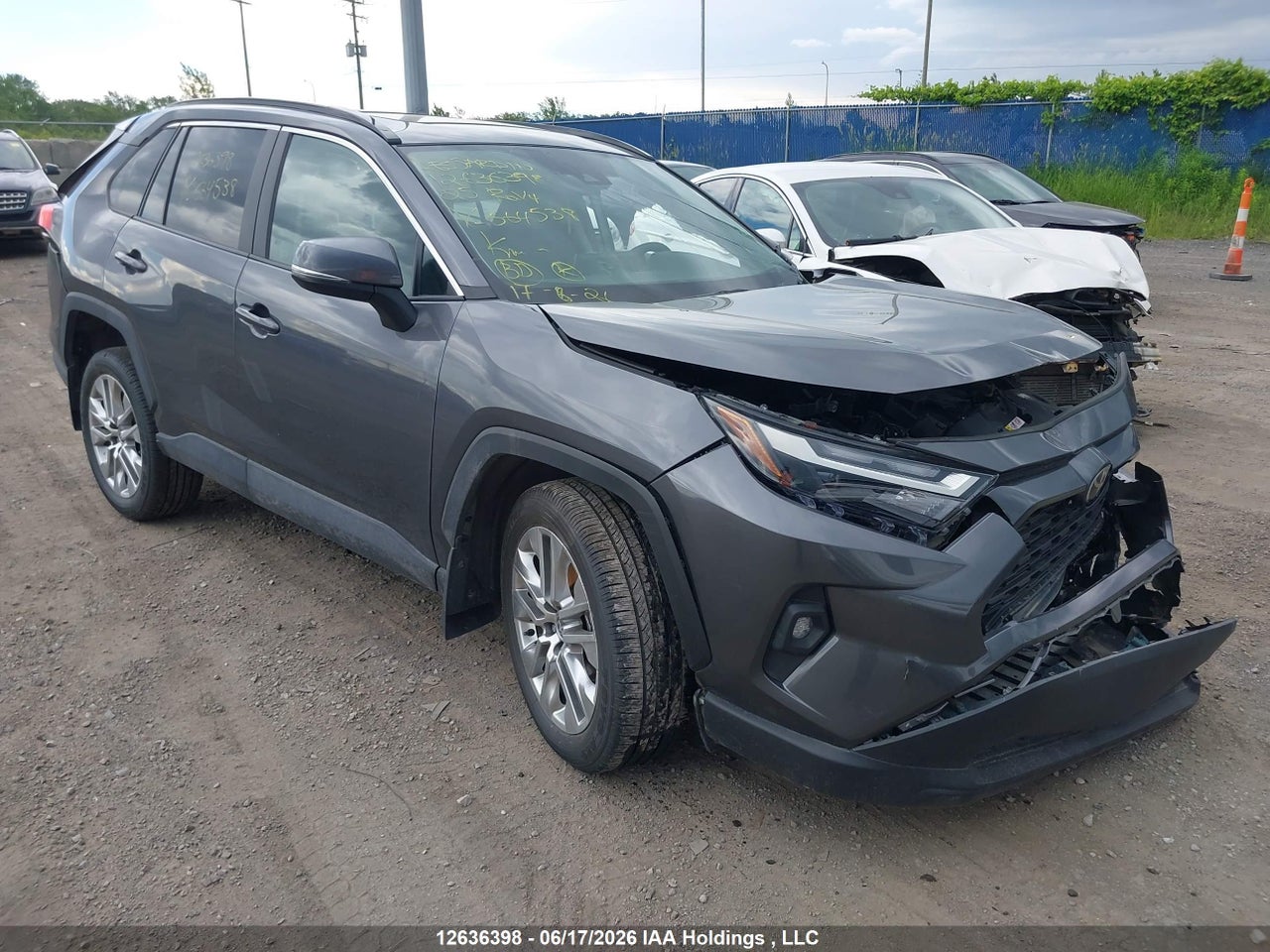 2T3R1RFV8SC564538 · 2025 TOYOTA RAV4 XLE/XLE PREMIUM