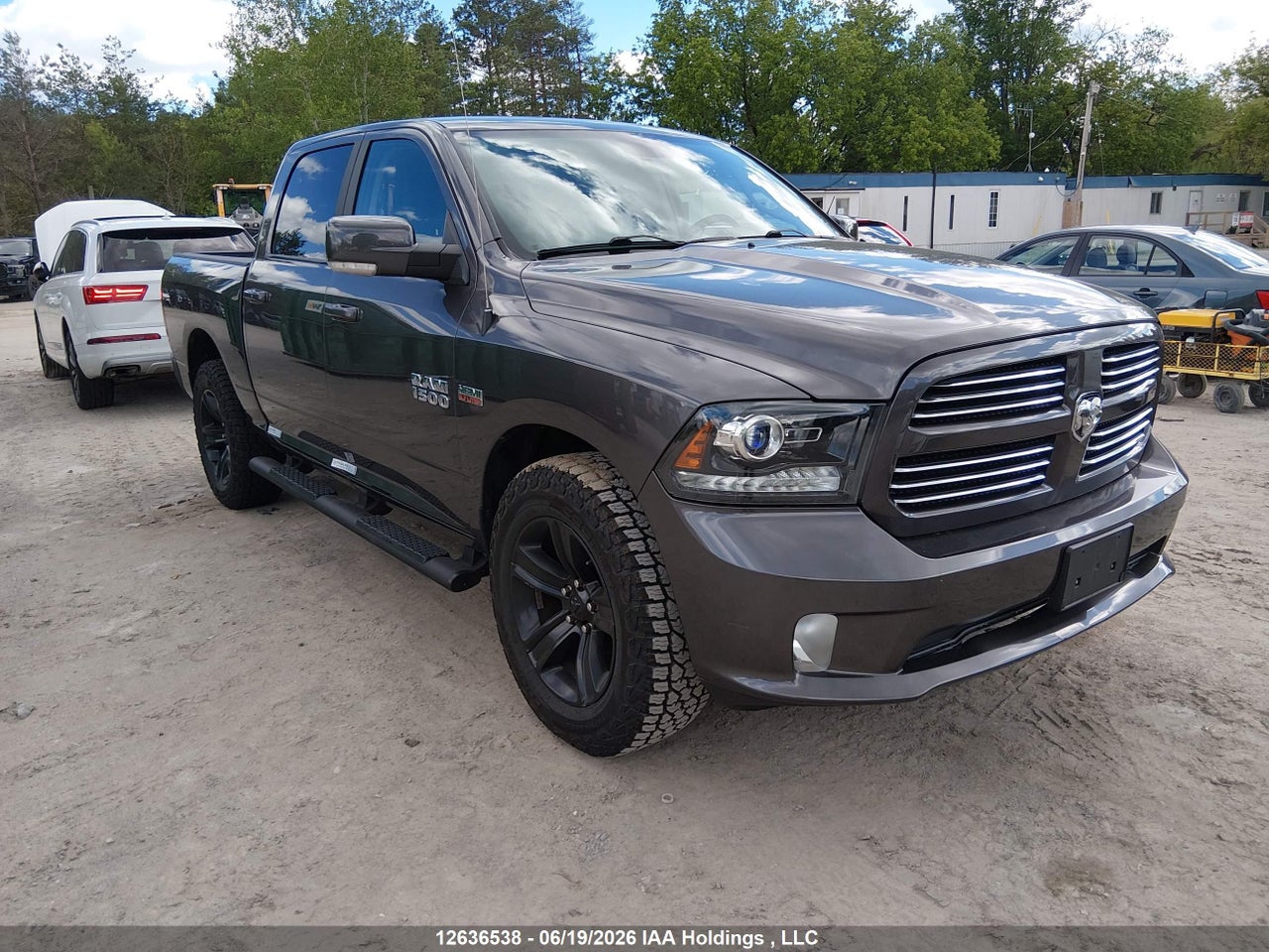 1C6RR7MT5HS801489 · 2017 RAM 1500 SPORT