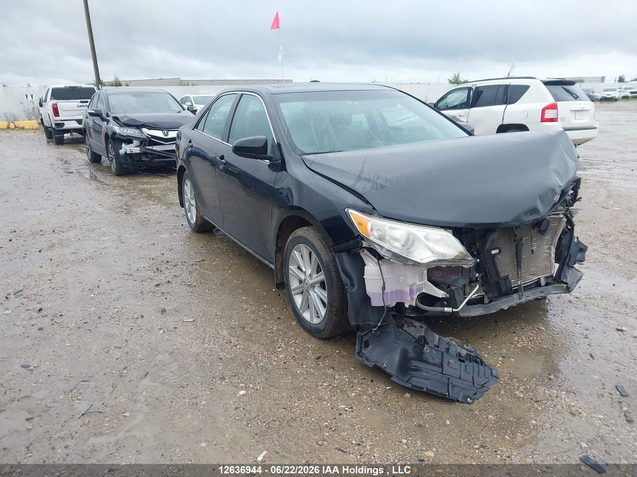 4T1BF1FK2DU674991 · 2013 TOYOTA CAMRY L/SE/LE/XLE