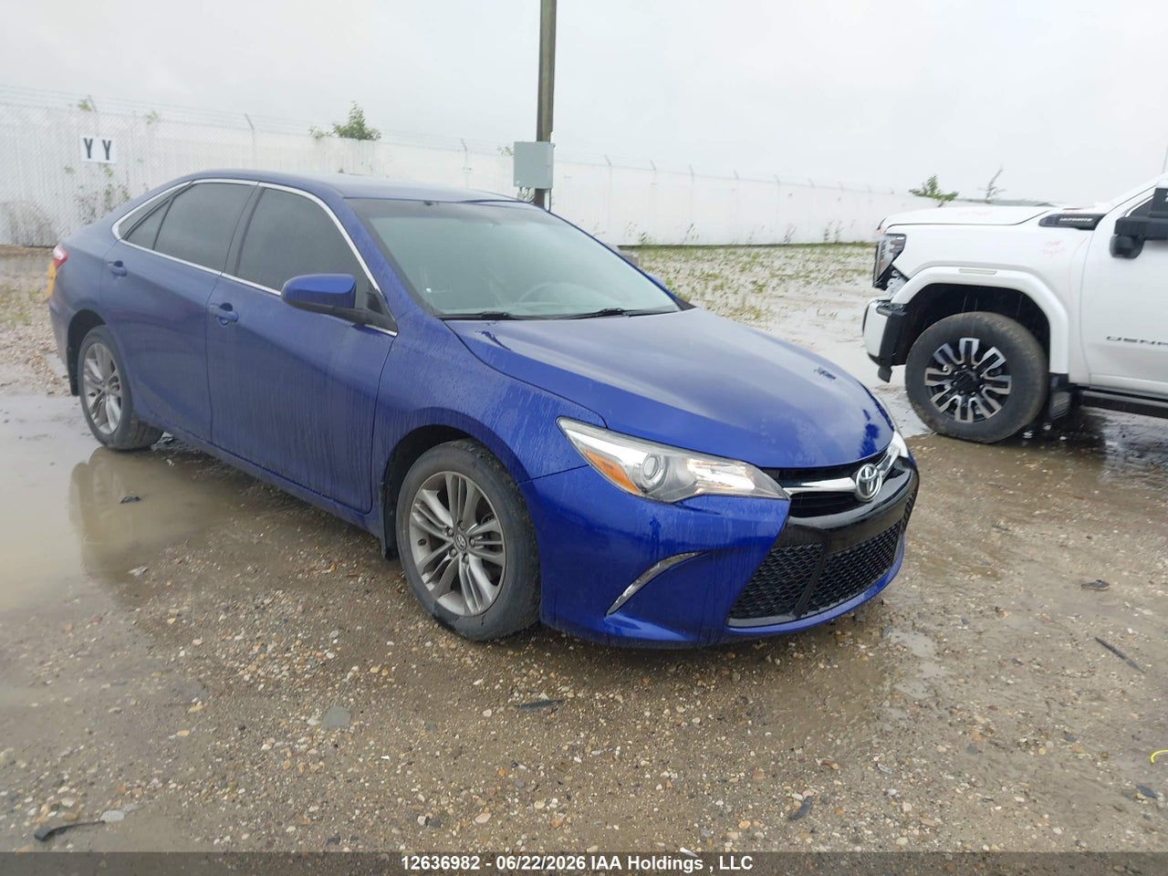4T1BF1FK4GU578610 · 2016 TOYOTA CAMRY SE