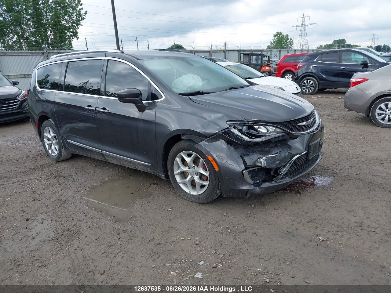 2C4RC1EG2JR117533 · 2018 CHRYSLER PACIFICA TOURING-L PLUS