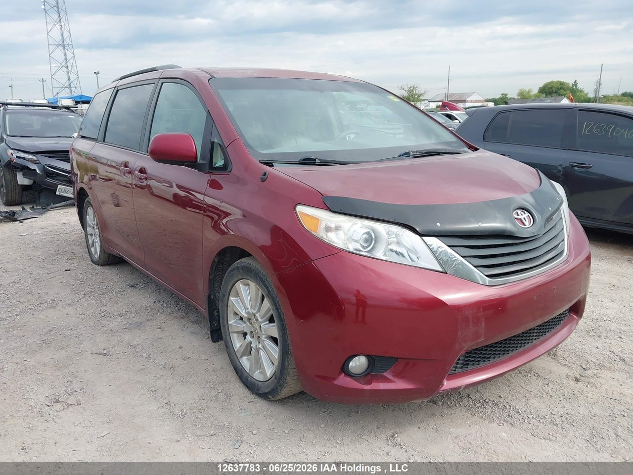 5TDYK3DCXBS020193 · 2011 TOYOTA SIENNA XLE/LIMITED