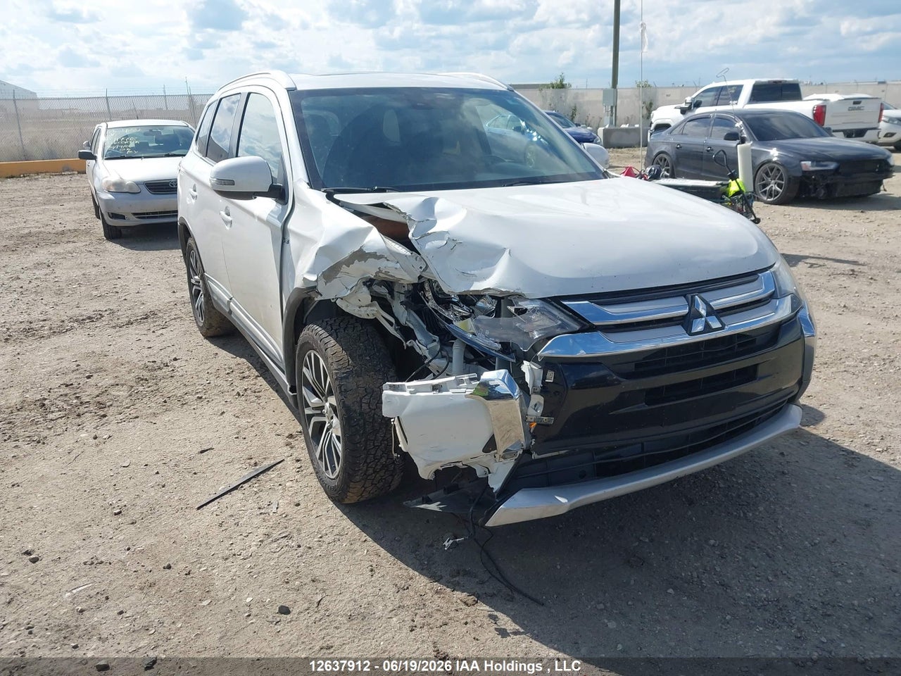 JA4JZ4AX4GZ602266 · 2016 MITSUBISHI OUTLANDER GT