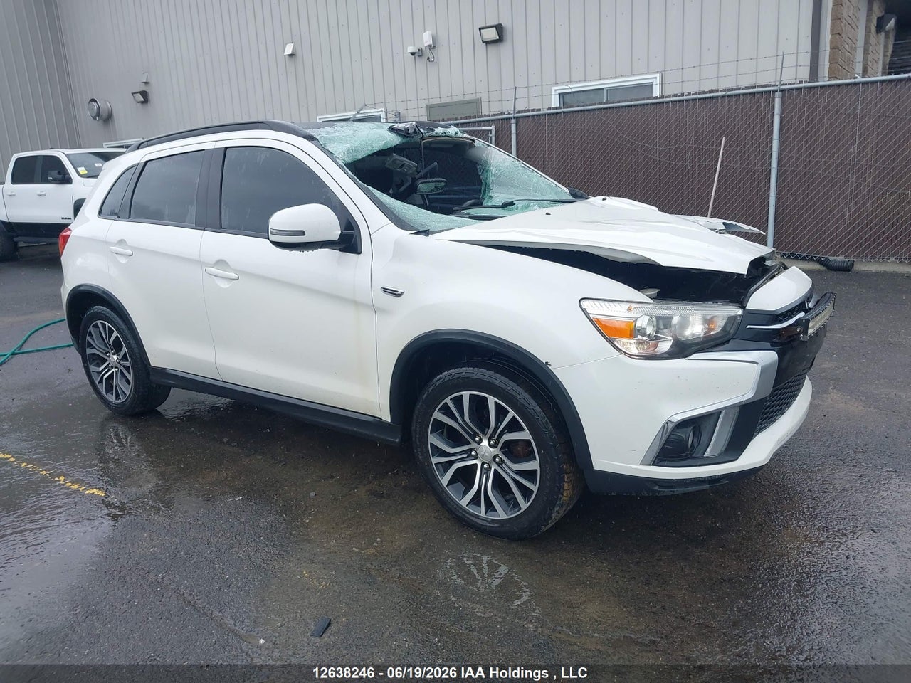 JA4AJ4AW6JZ605613 · 2018 MITSUBISHI RVR SE LIMITED/GT