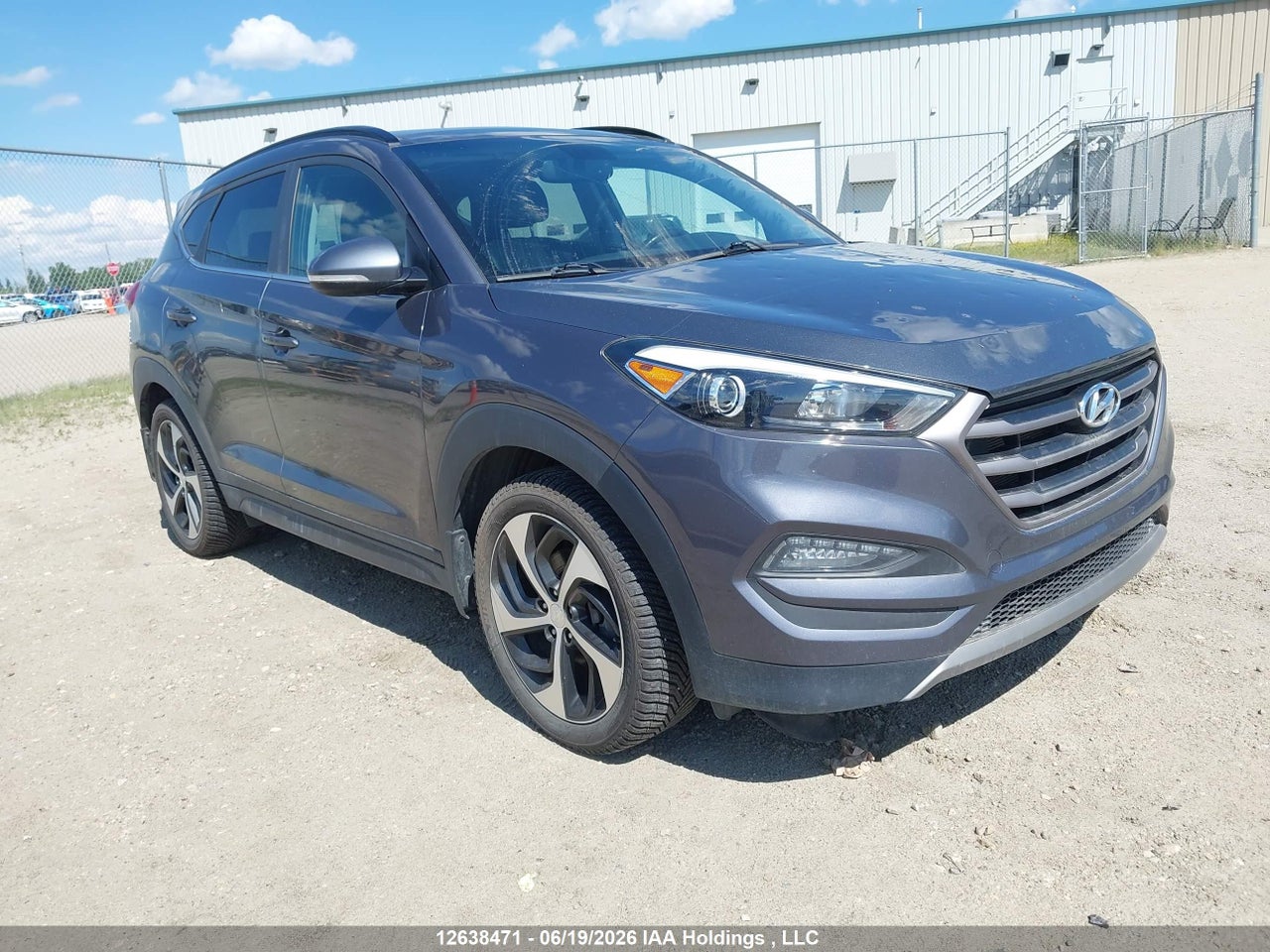 KM8J3CA25GU183892 · 2016 HYUNDAI TUCSON LIMITED/SPORT AND ECO/SE