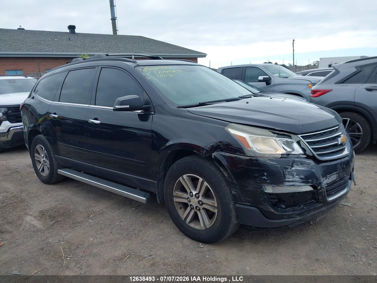 1GNKRHKDXHJ126098 · 2017 CHEVROLET TRAVERSE LT