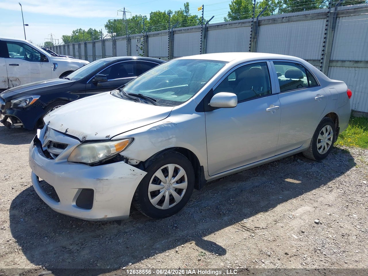 2T1BU4EEXDC006876 · 2013 TOYOTA COROLLA S/LE · 2/21