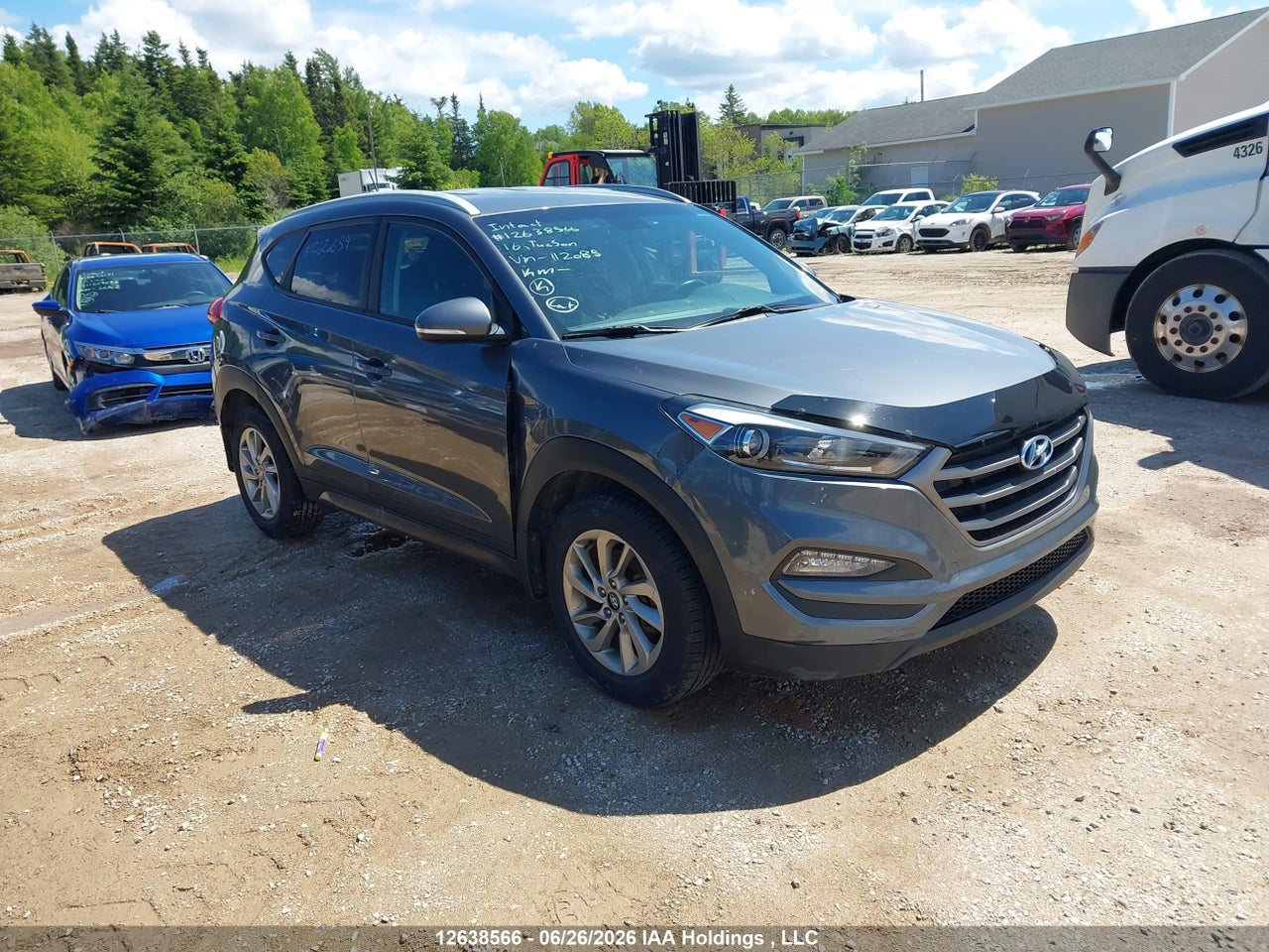 KM8J3CA44GU112085 · 2016 HYUNDAI TUCSON PREMIUM