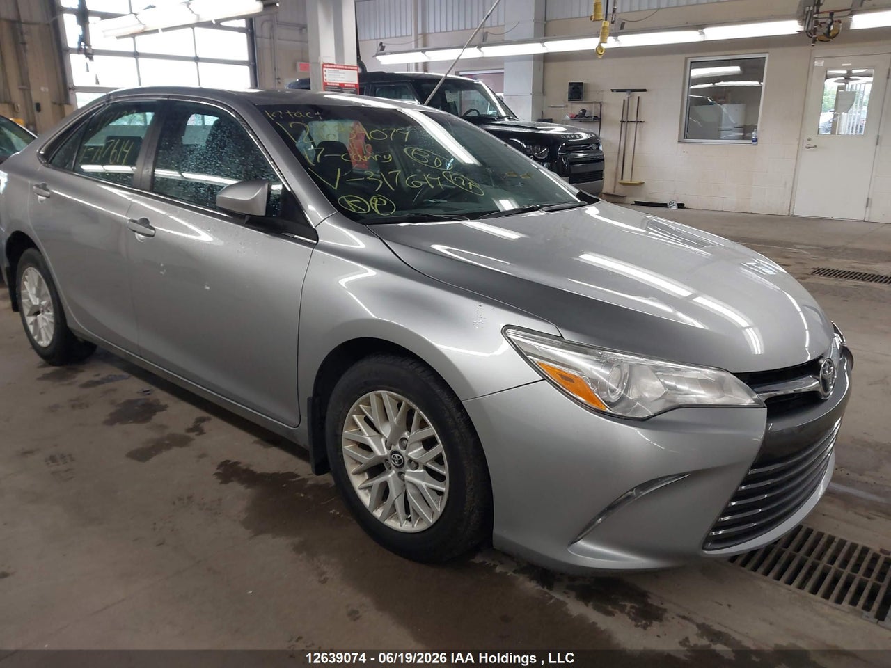 4T1BF1FKXHU317614 · 2017 TOYOTA CAMRY LE