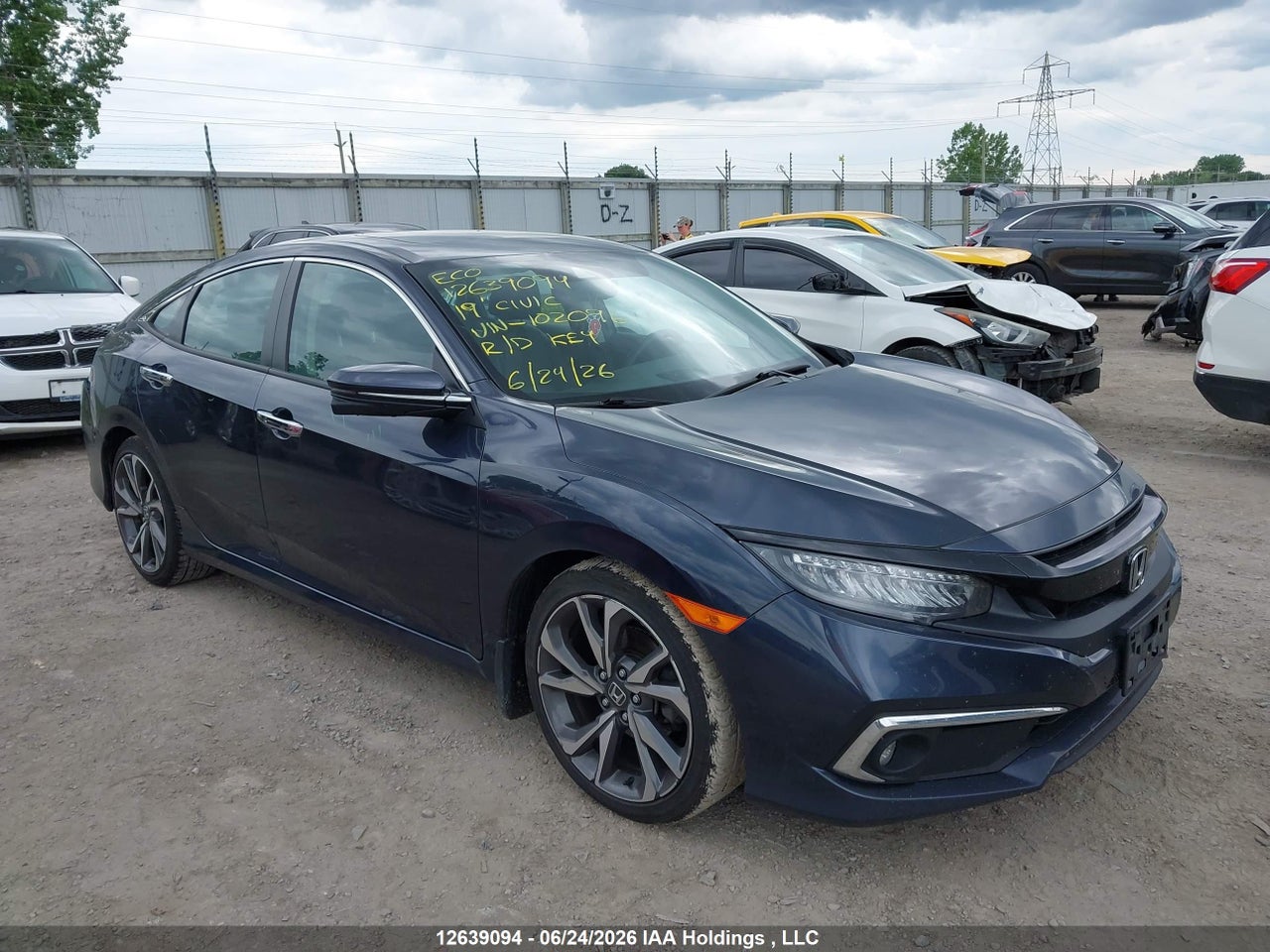 2HGFC1F93KH102096 · 2019 HONDA Civic touring