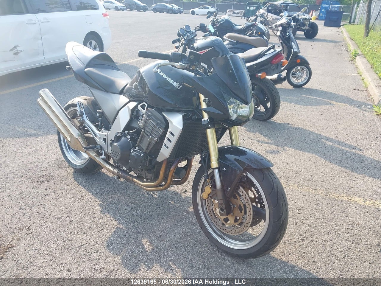 JKAZRCA185A032731 · 2005 KAWASAKI ZR1000 A1
