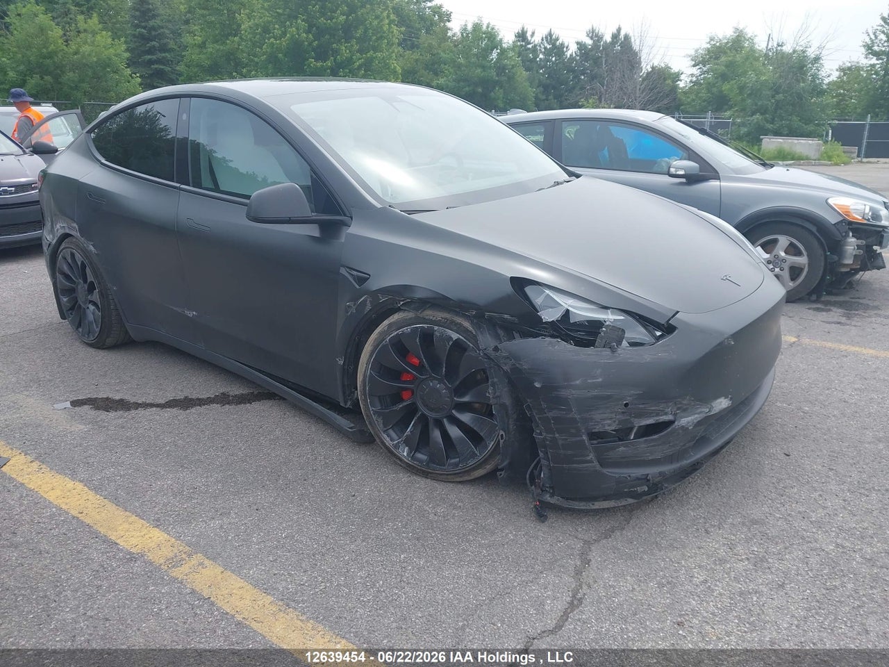 7SAYGDEF4NF464004 · 2022 TESLA MODEL Y PERFORMANCE