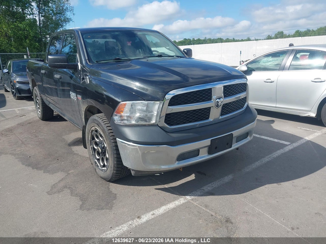 1C6RR7ST5HS643142 · 2017 RAM 1500 ST