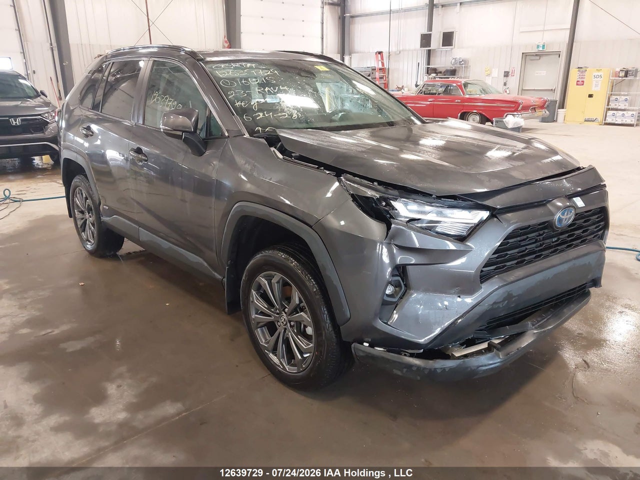 2T3RWRFV8PW161215 · 2023 TOYOTA RAV4 HYBRID XLE