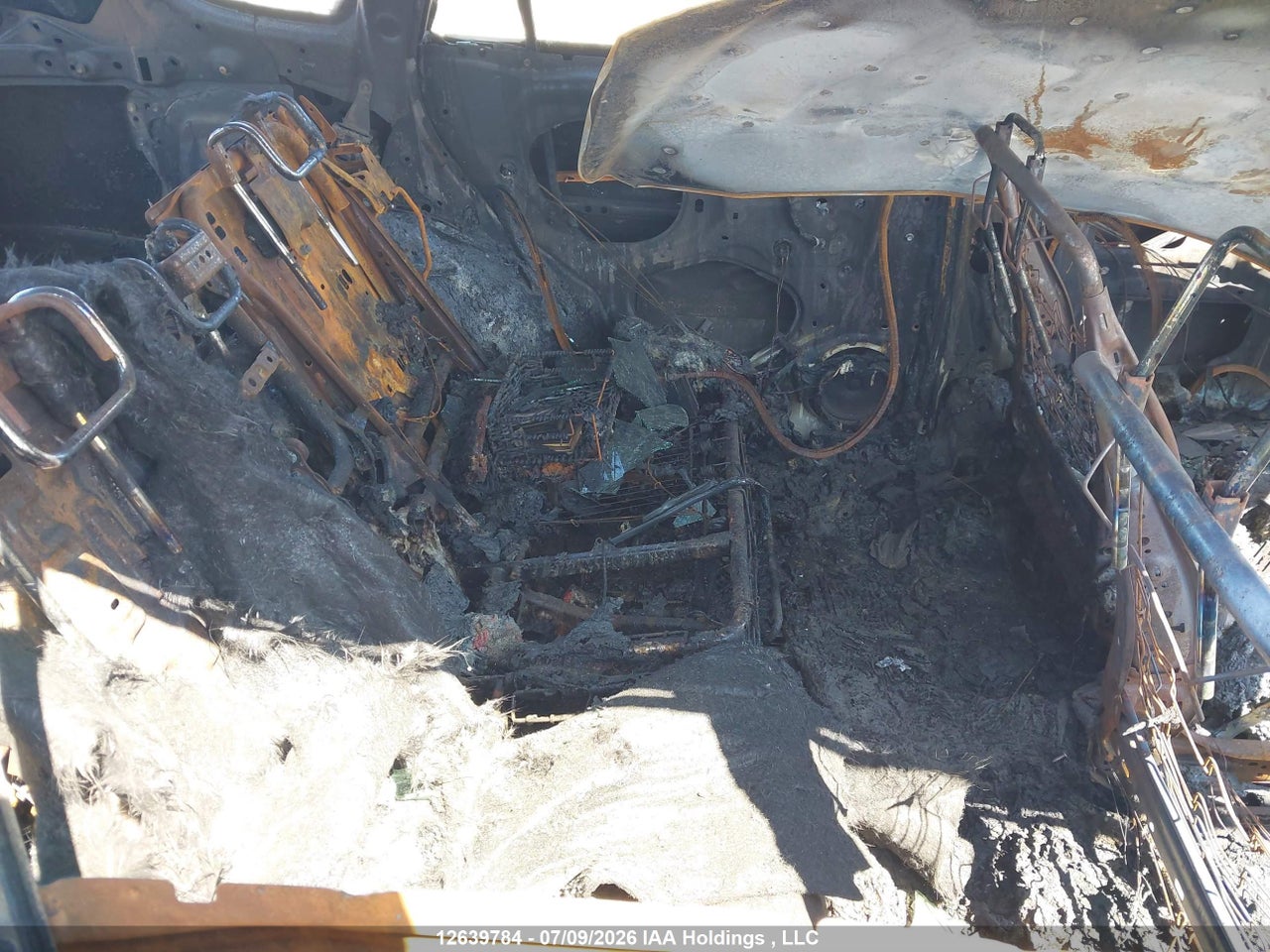JTMBD33V566000958 · 2006 TOYOTA RAV4 · 8/24