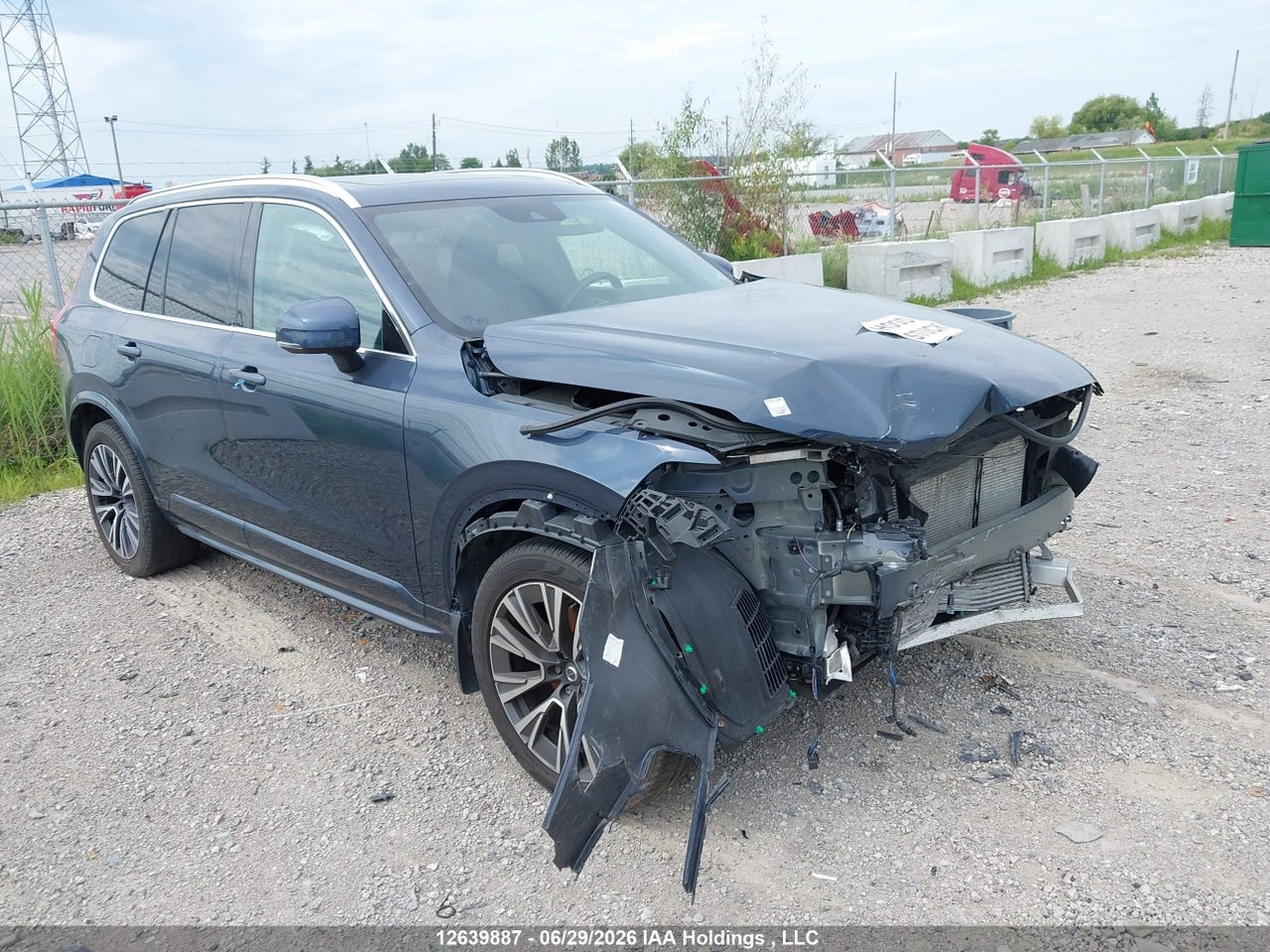 YV4A22PK6N1856564 · 2022 VOLVO XC90 T6 MOMENTUM 7 PASSENGER