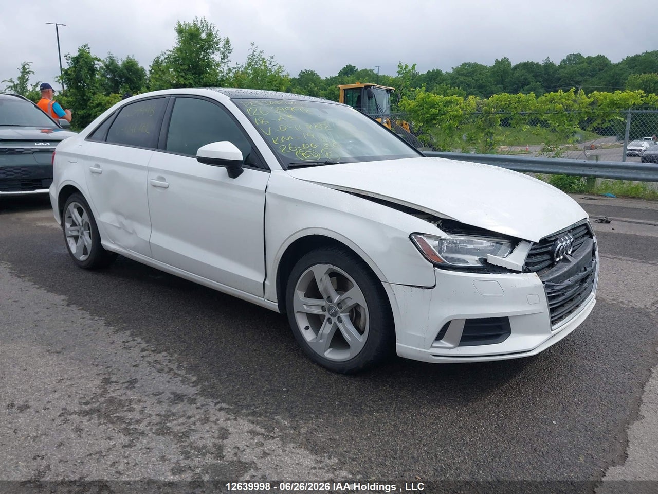 WAUB8GFF2J1041762 · 2018 AUDI A3 PREMIUM