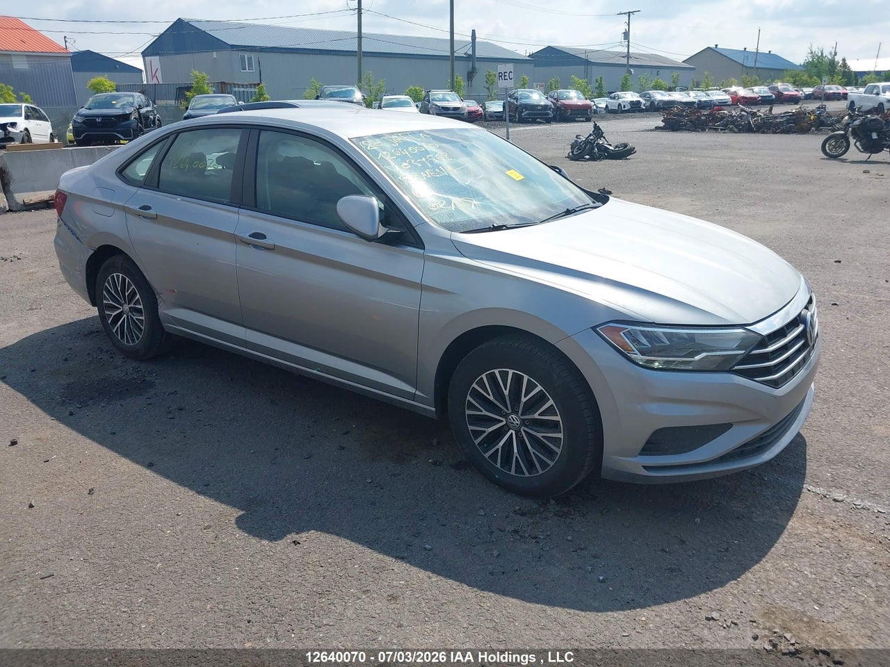 3VWCB7BU0LM031568 · 2020 VOLKSWAGEN JETTA COMFORTLINE