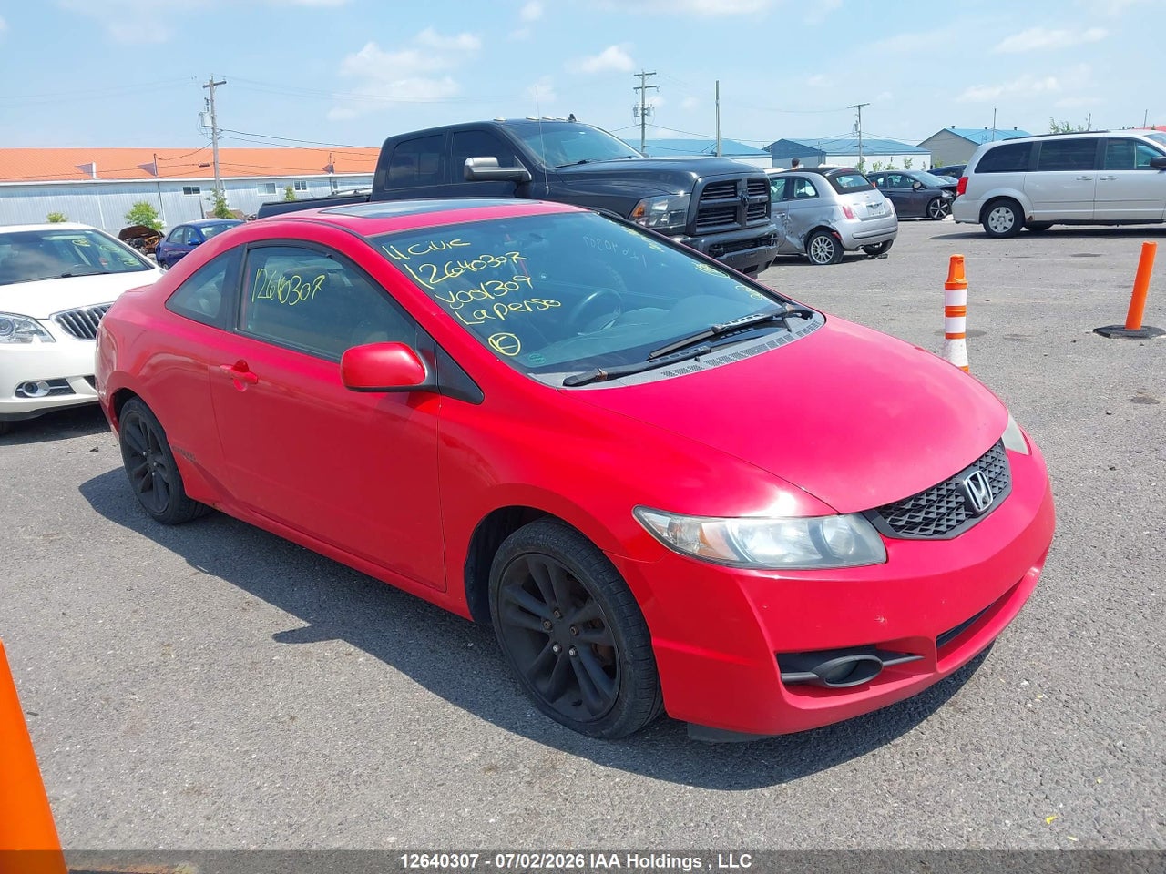 2HGFG1A62BH001309 · 2011 HONDA CIVIC LX