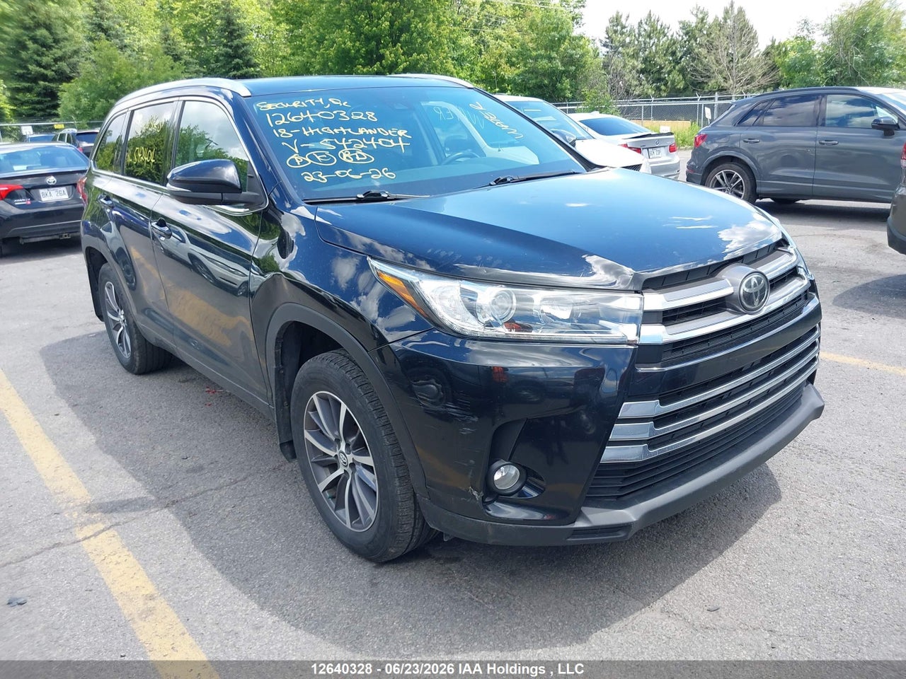 5TDJZRFH0JS542404 · 2018 TOYOTA highlander xle