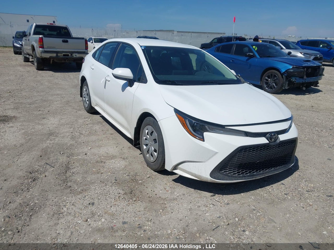 5YFBPMBE3NP320706 · 2022 TOYOTA COROLLA LE/XLE