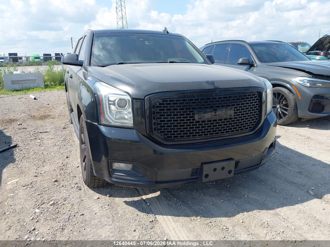 1GKS2HKJ1HR209976 · 2017 GMC YUKON XL DENALI