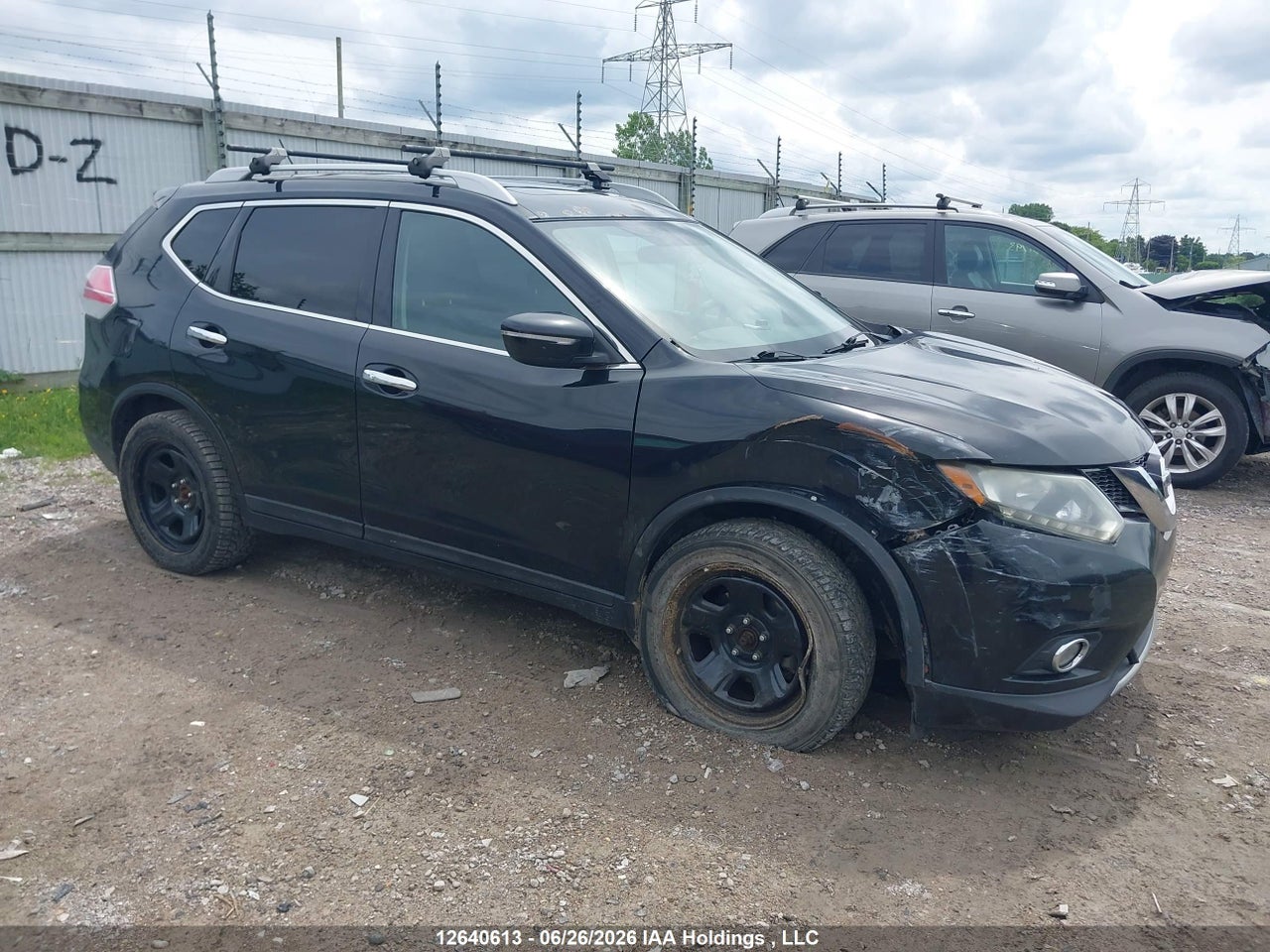 5N1AT2MV7FC872949 · 2015 NISSAN ROGUE S/SL/SV