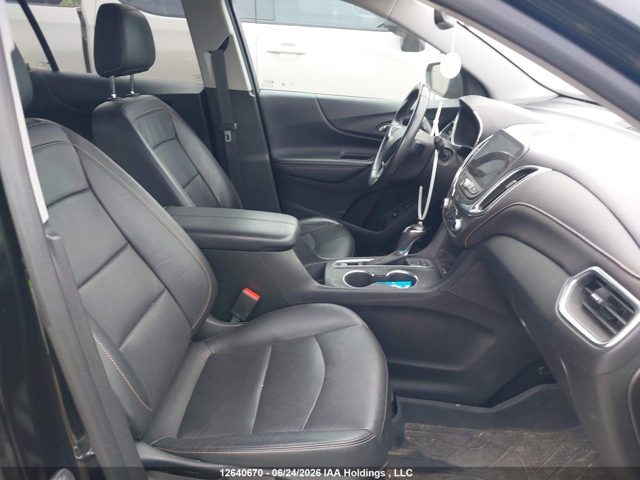 2GNAXYEX5K6199701 · 2019 CHEVROLET EQUINOX PREMIER · 5/17