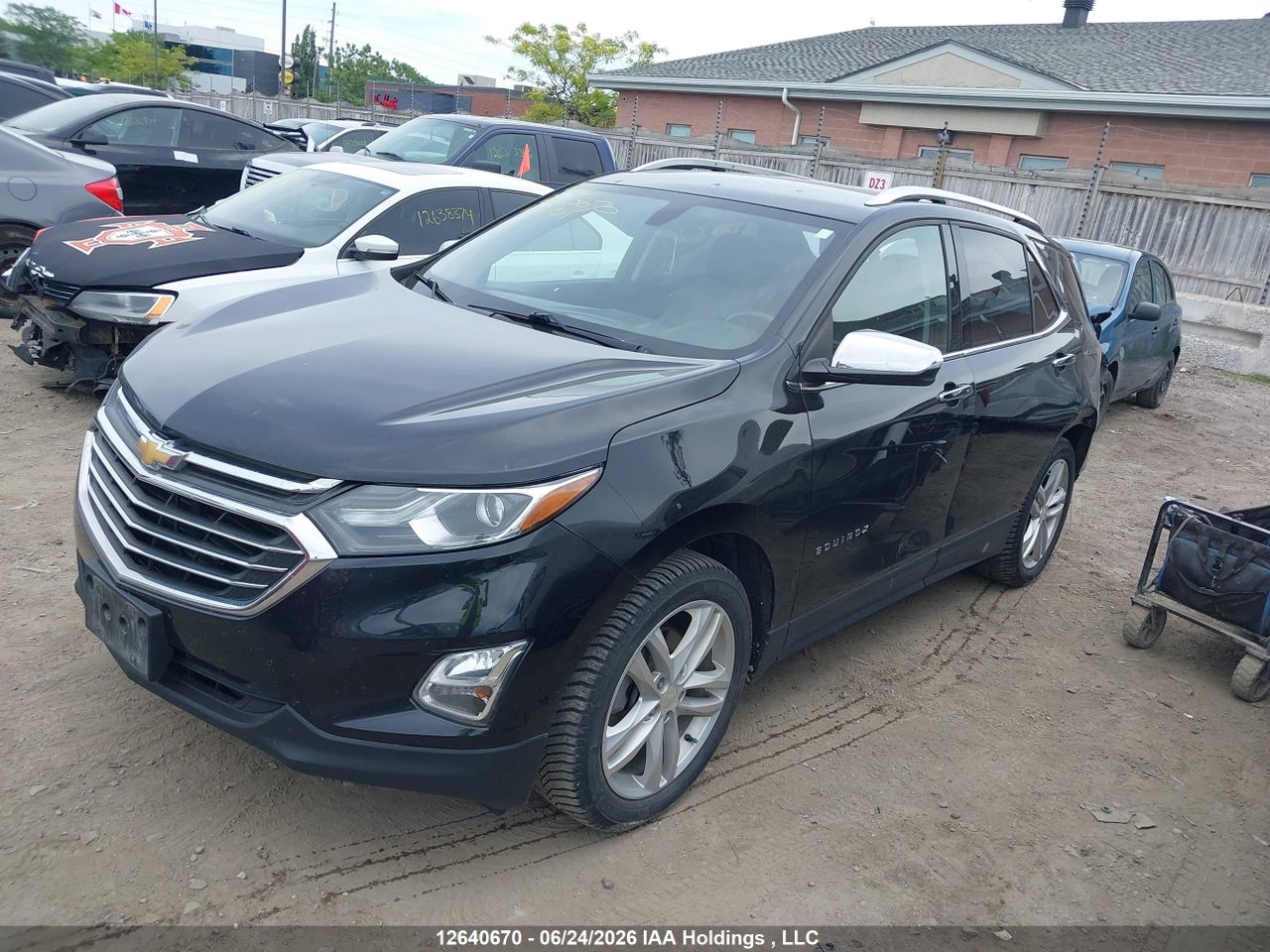 2GNAXYEX5K6199701 · 2019 CHEVROLET EQUINOX PREMIER · 2/17