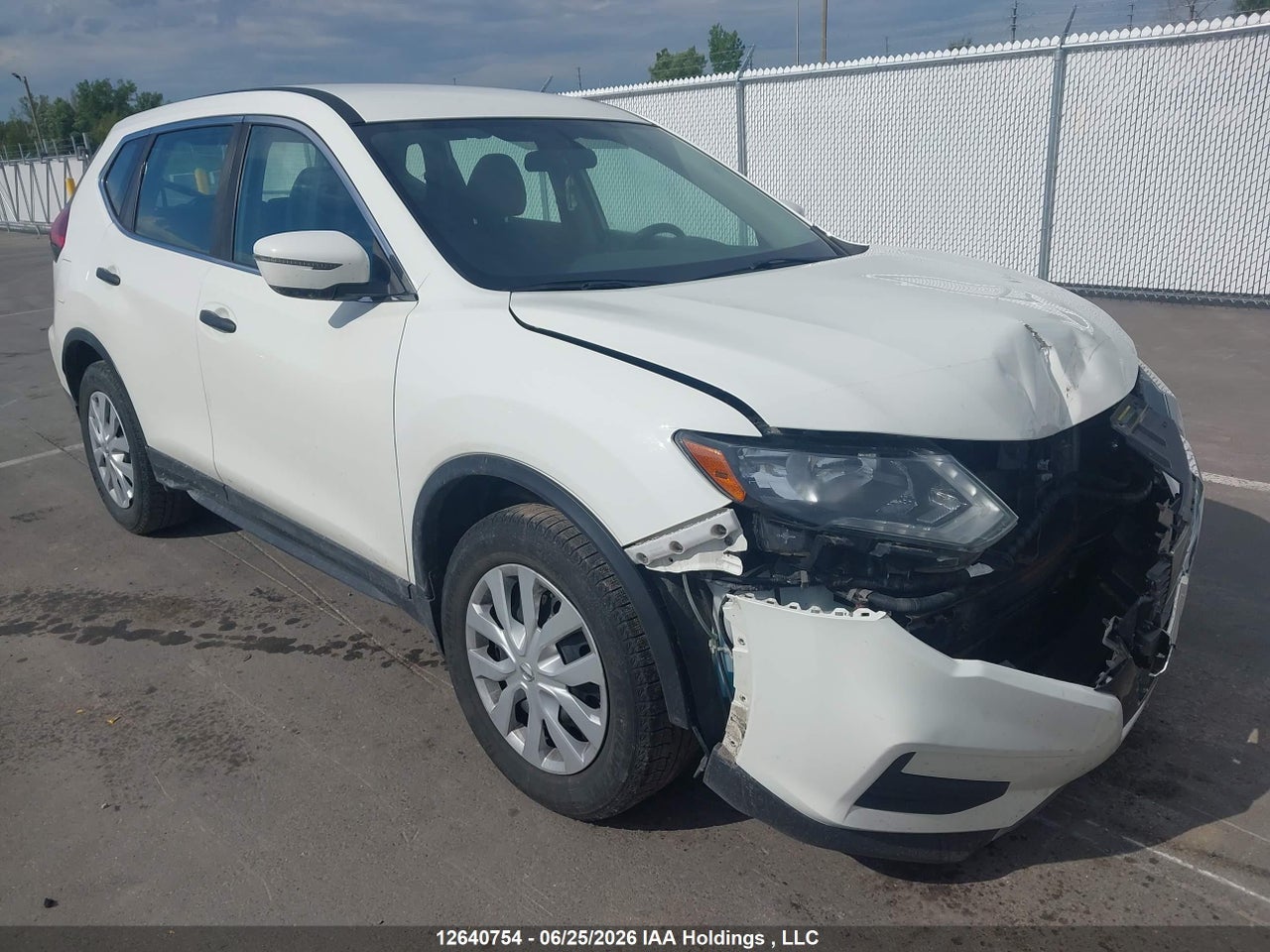 5N1AT2MT1HC854447 · 2017 NISSAN ROGUE S/SL
