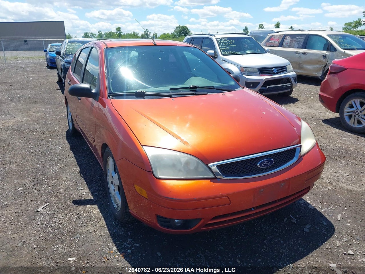 3FAFP37N05R111606 · 2005 FORD FOCUS ZX5